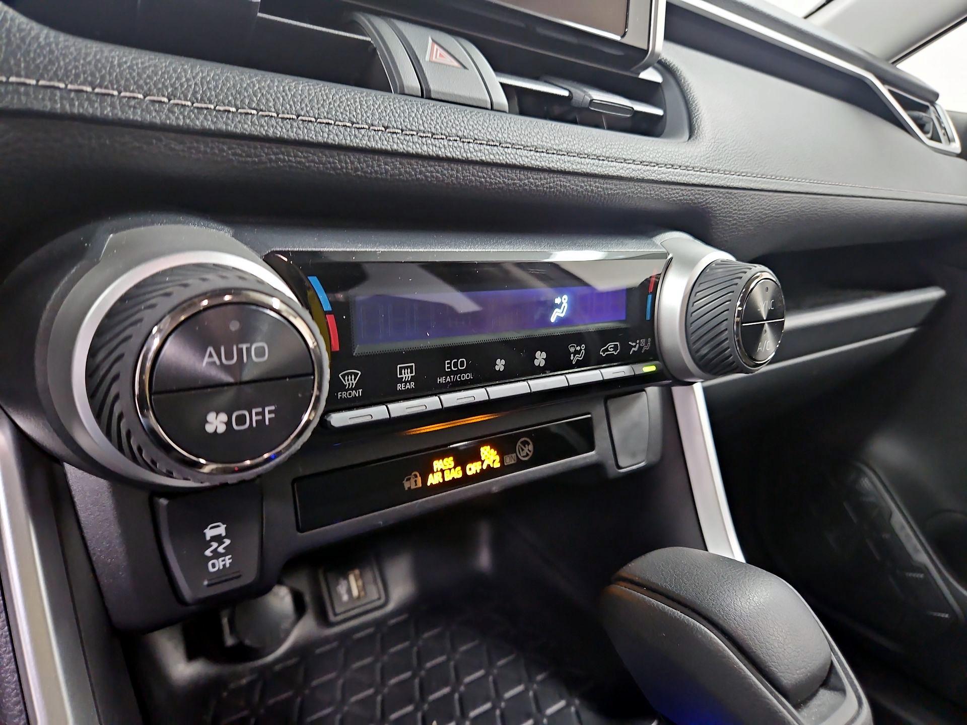 Thumbnail: 2025 Toyota RAV4 - 16