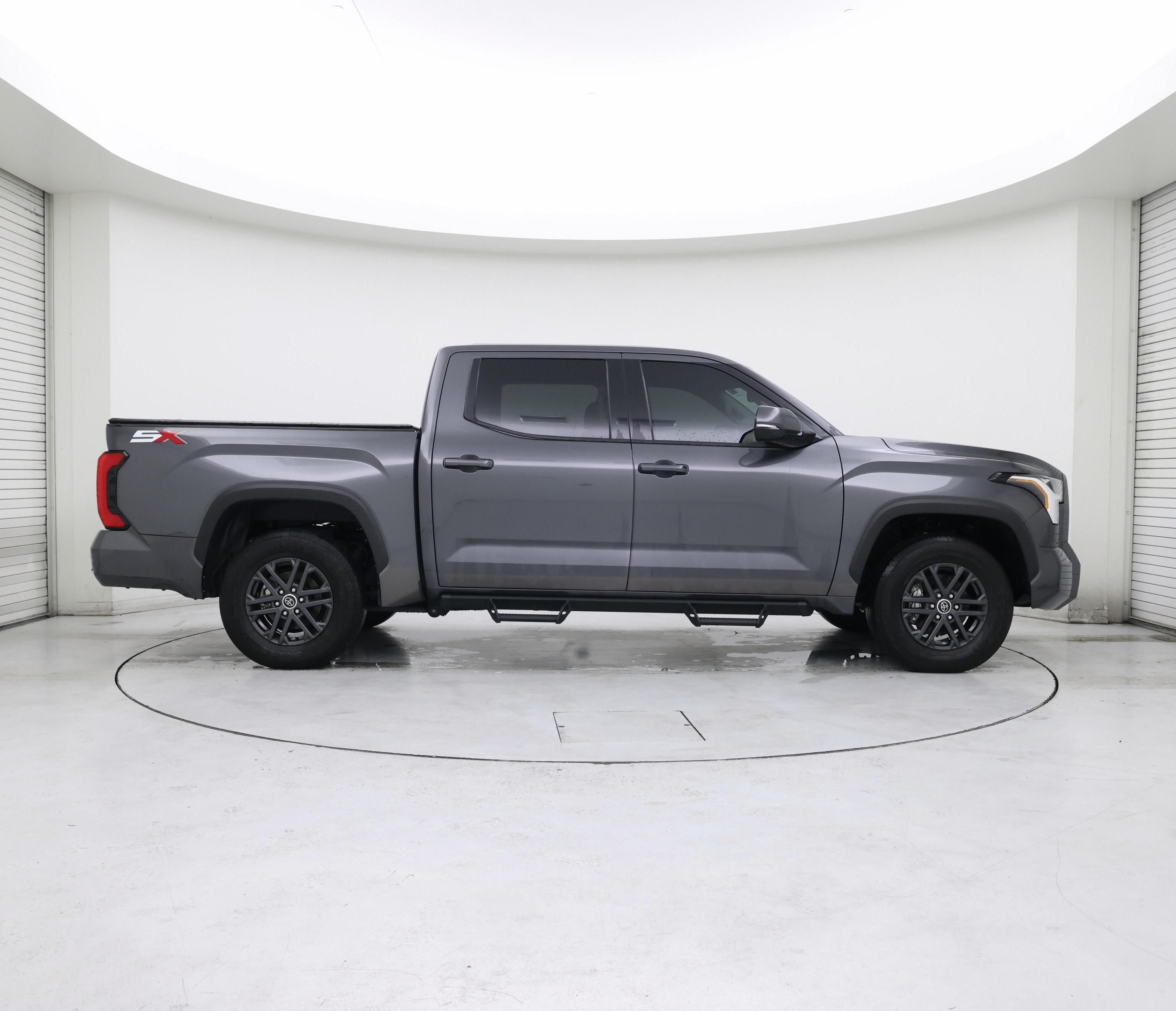 Thumbnail: 2023 Toyota Tundra - 7