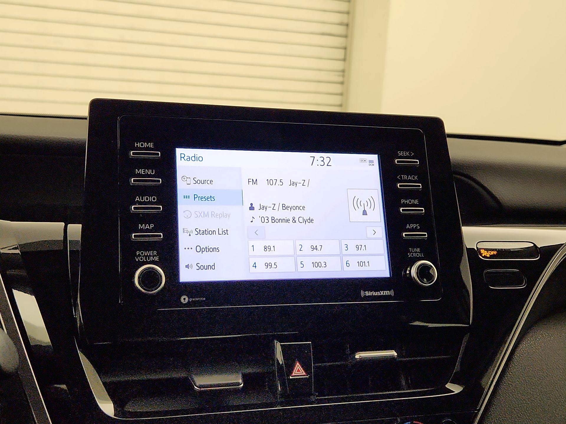 Thumbnail: 2021 Toyota Camry - 15