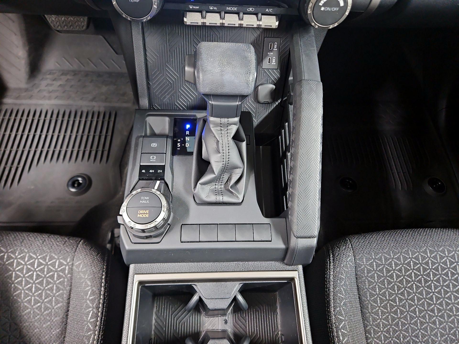 Thumbnail: 2025 Toyota 4Runner - 17