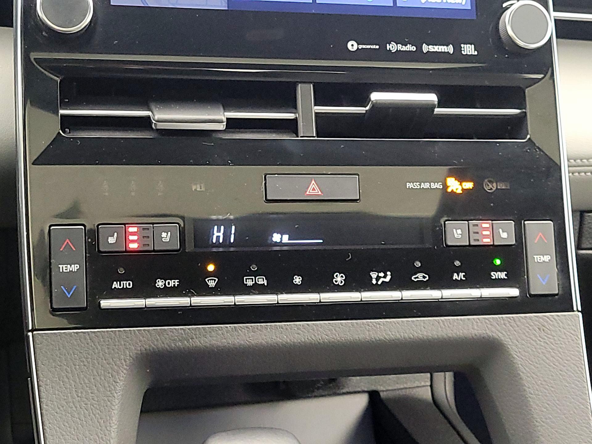 Thumbnail: 2020 Toyota Avalon - 17