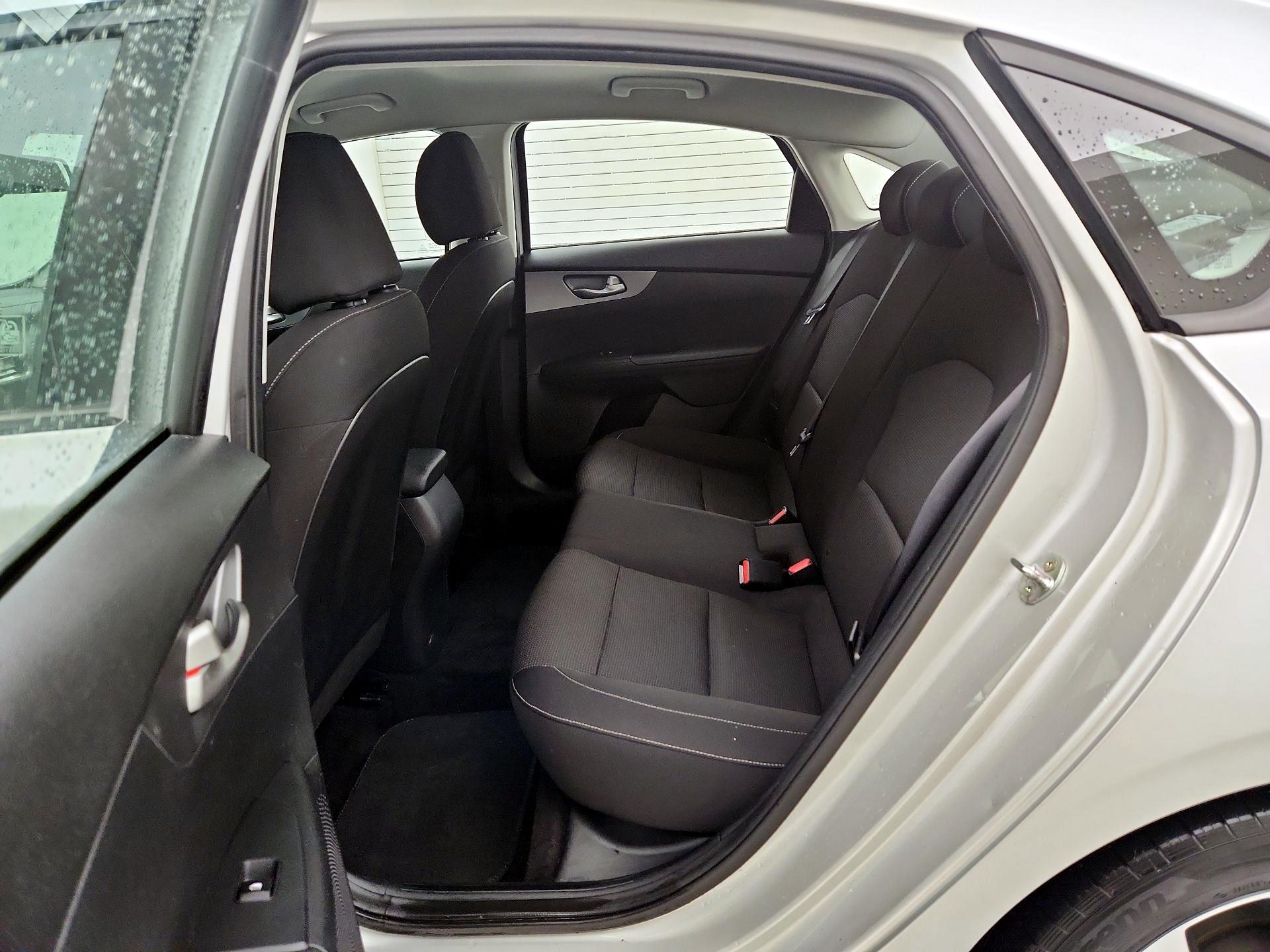 Thumbnail: 2020 Kia Forte - 19