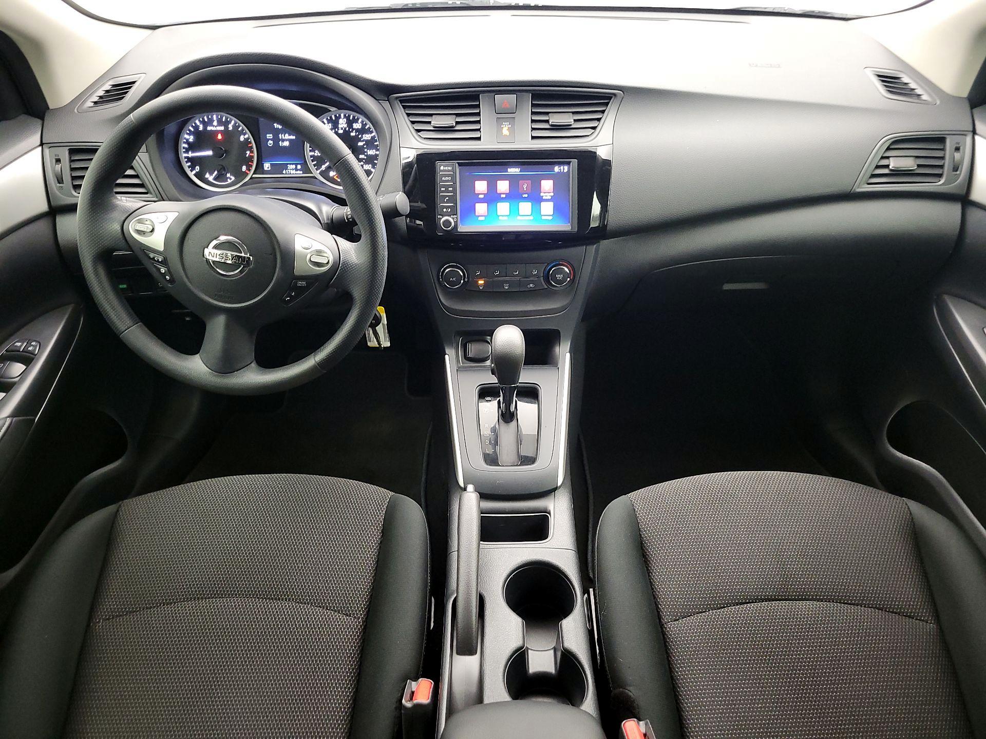 Thumbnail: 2019 Nissan Sentra - 9