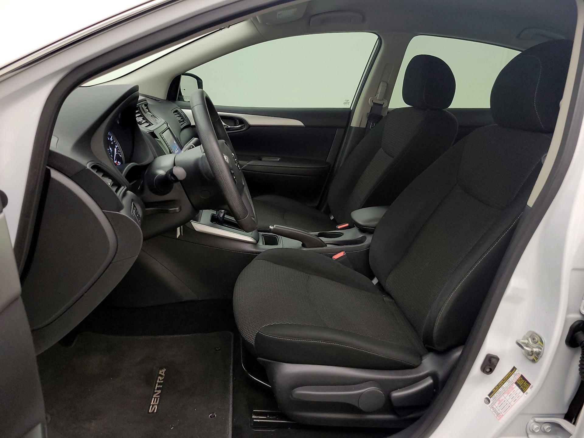 Thumbnail: 2019 Nissan Sentra - 11