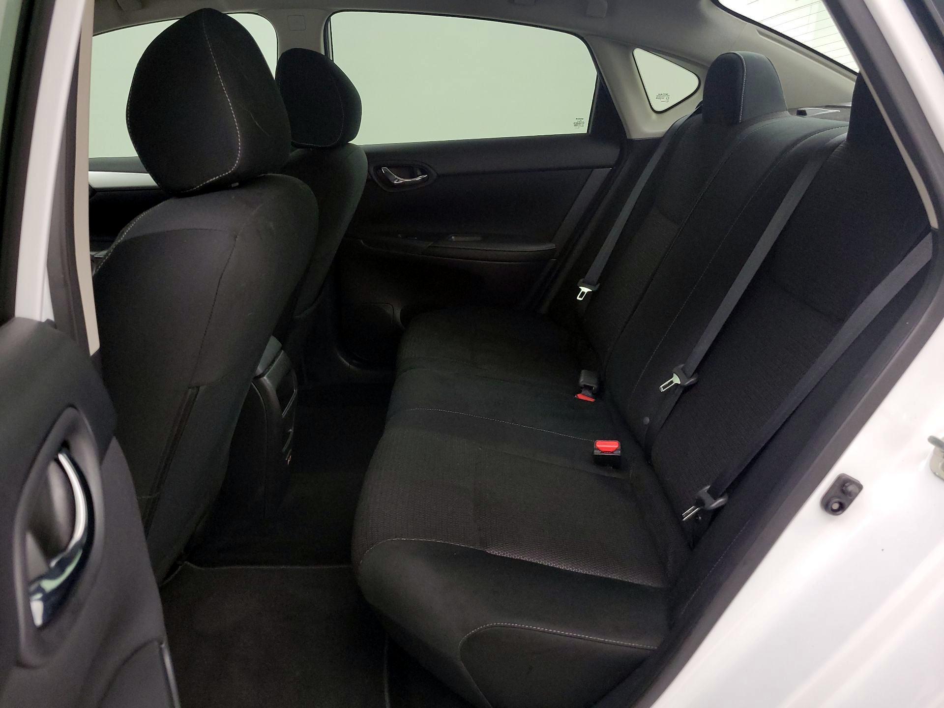 Thumbnail: 2019 Nissan Sentra - 19