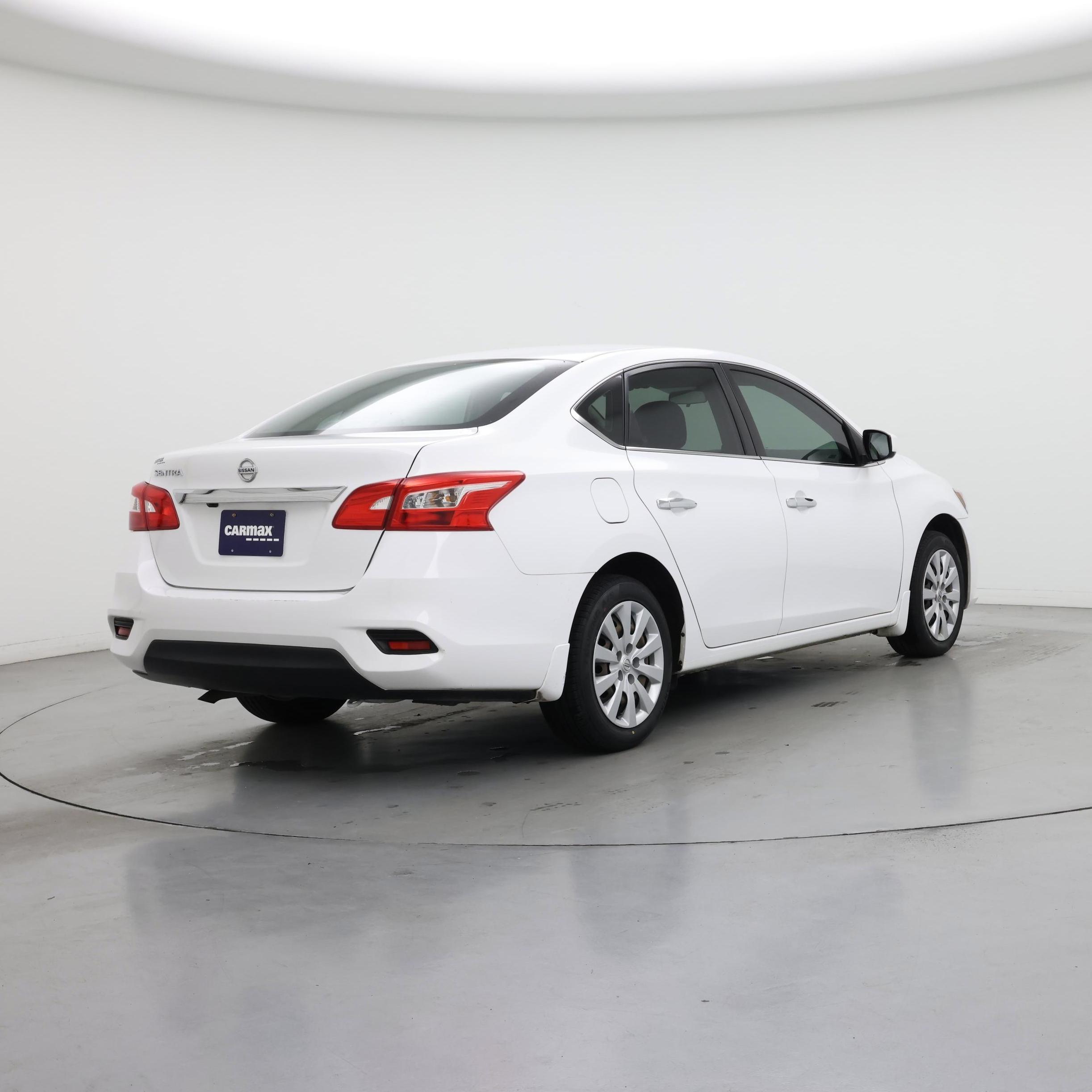 Thumbnail: 2019 Nissan Sentra - 8