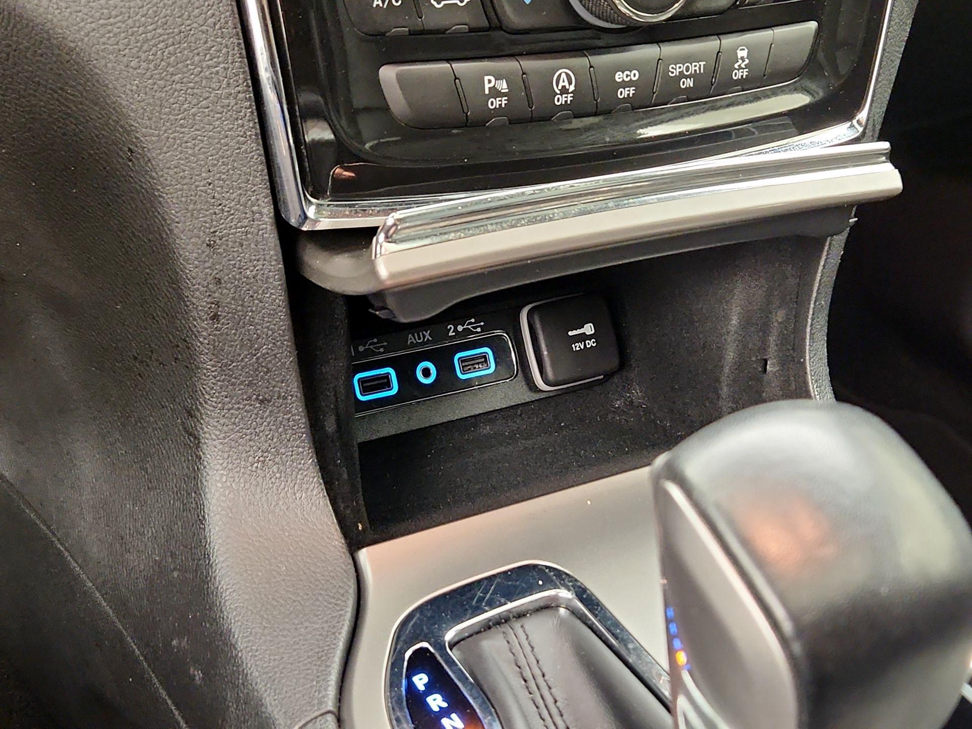 Thumbnail: 2021 Jeep Grand Cherokee - 19