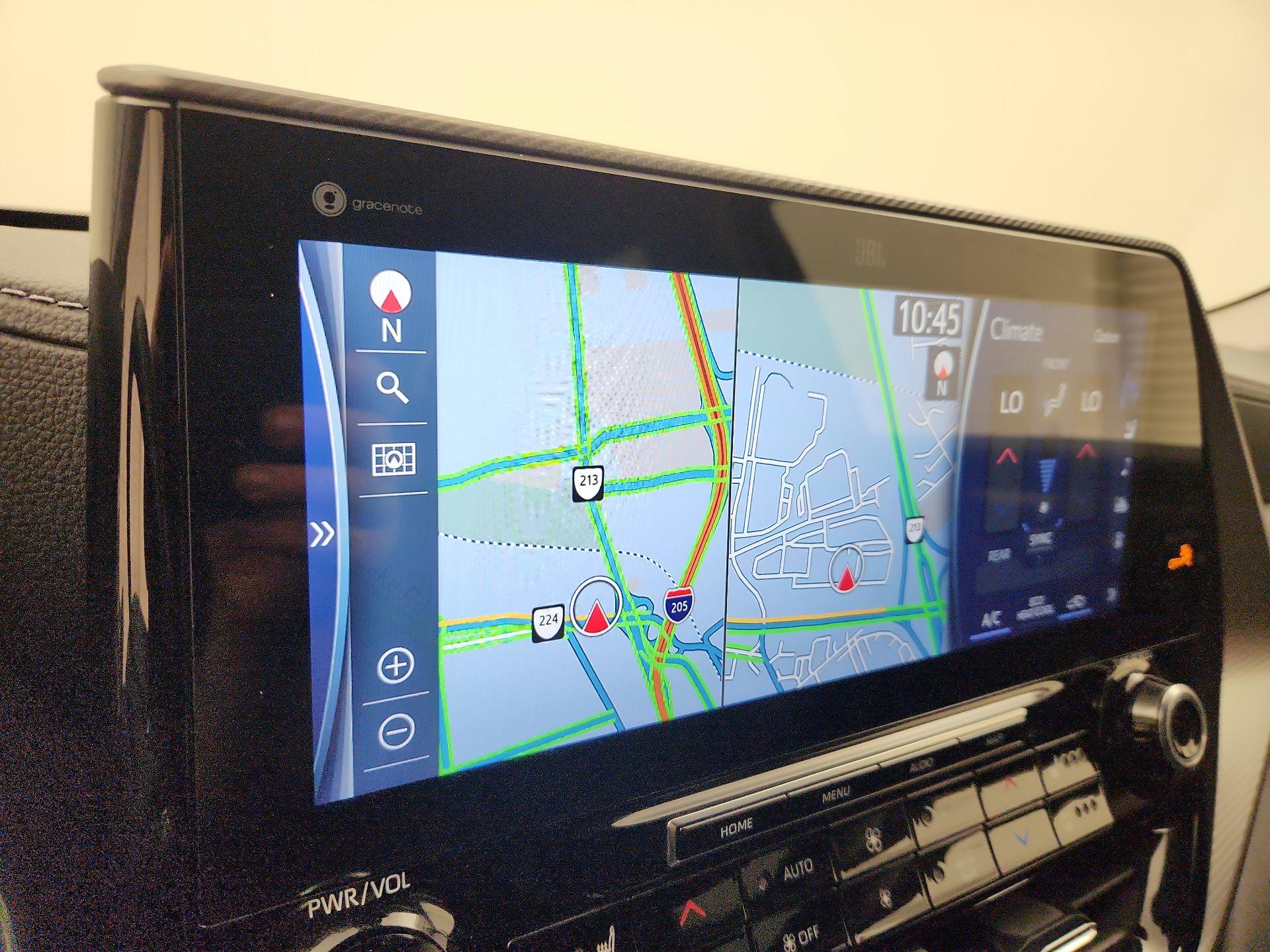 Thumbnail: 2021 Toyota Highlander - 14