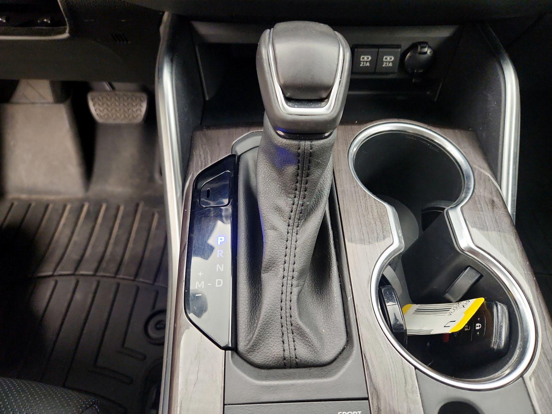 Thumbnail: 2021 Toyota Highlander - 18