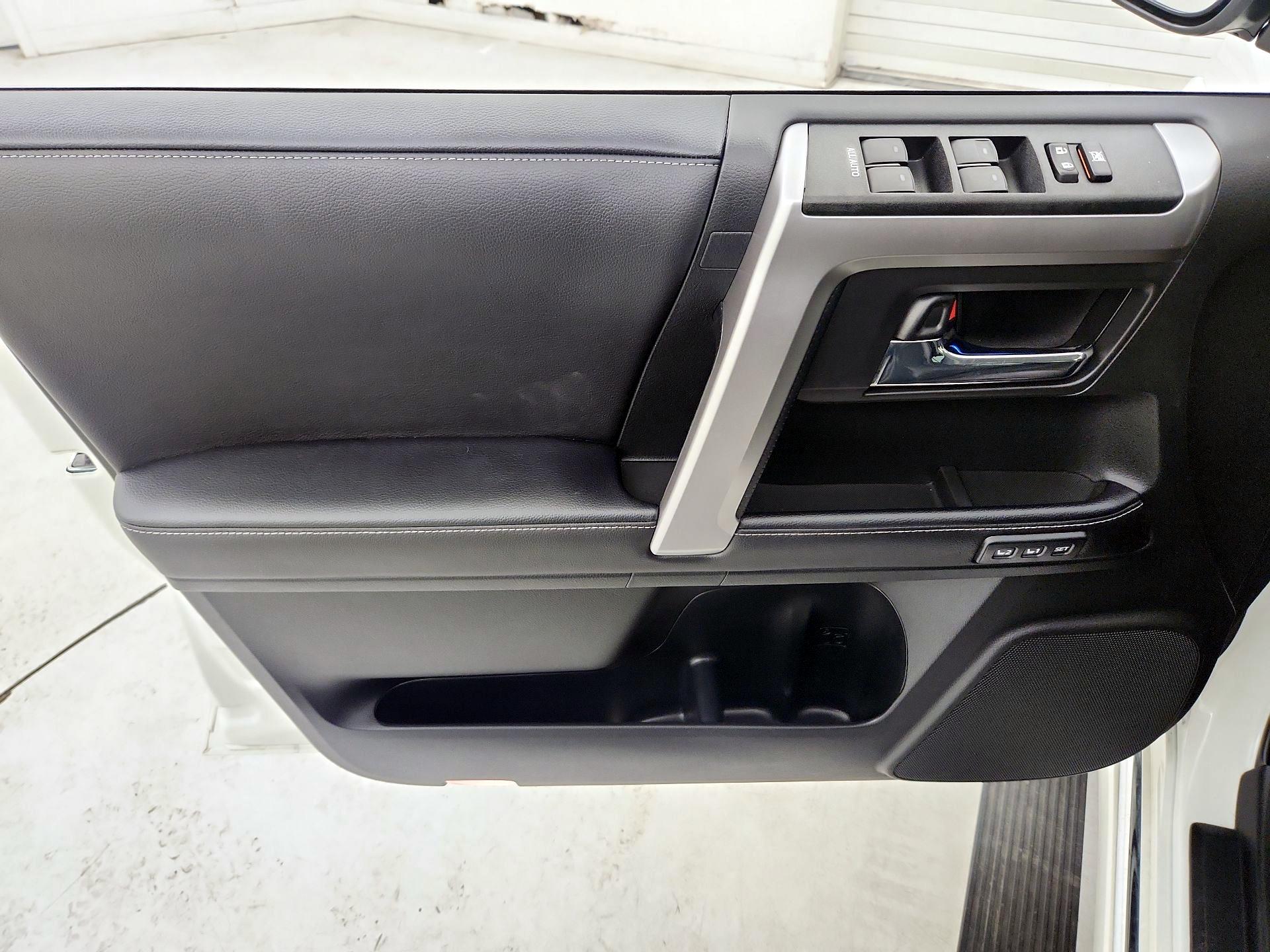 Thumbnail: 2023 Toyota 4Runner - 12