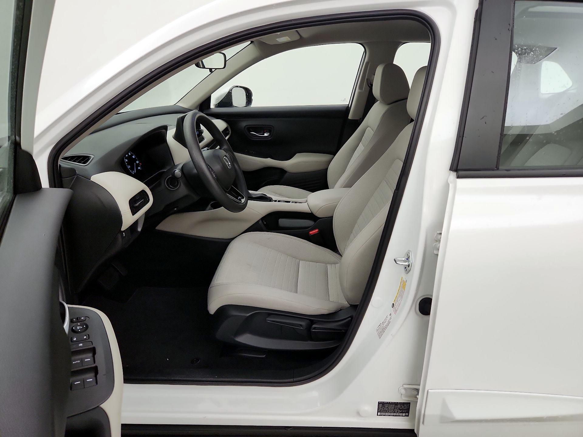 Thumbnail: 2025 Honda HR-V - 11