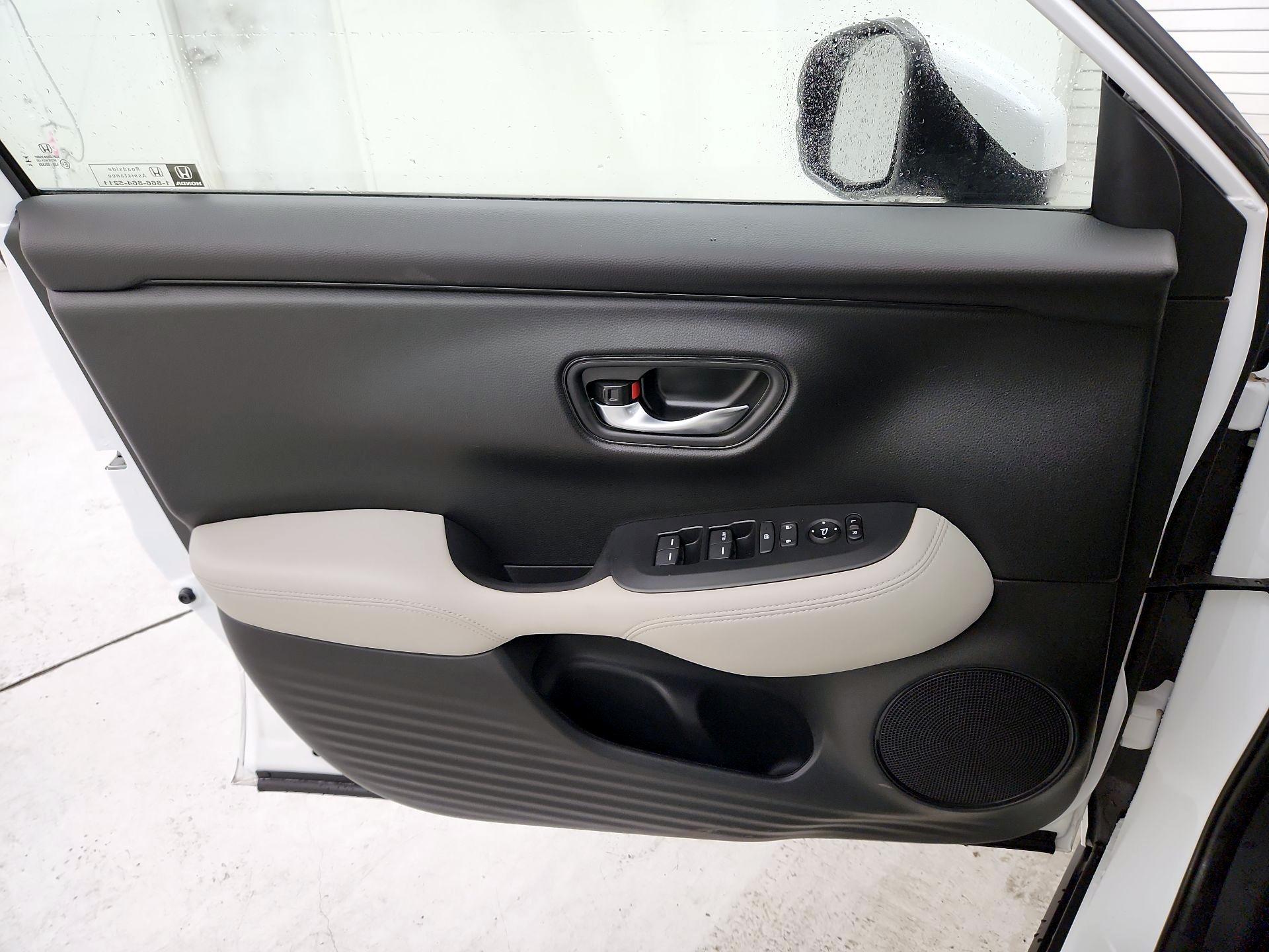 Thumbnail: 2025 Honda HR-V - 12