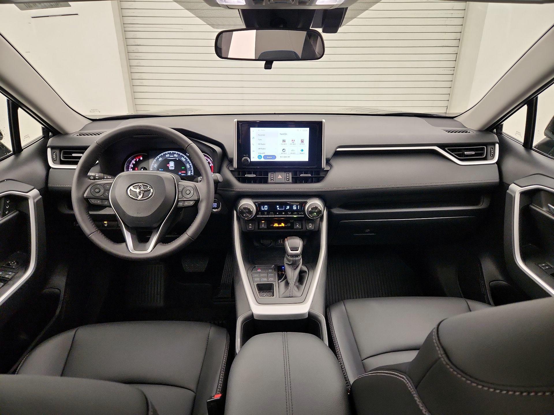 Thumbnail: 2025 Toyota RAV4 - 9