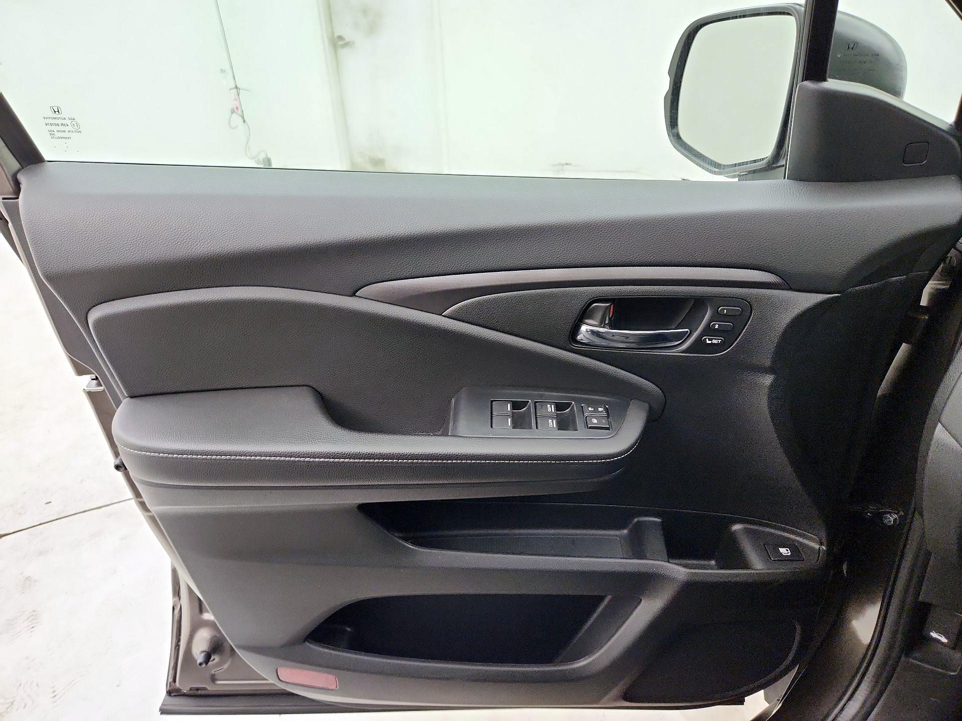 Thumbnail: 2023 Honda Ridgeline - 12