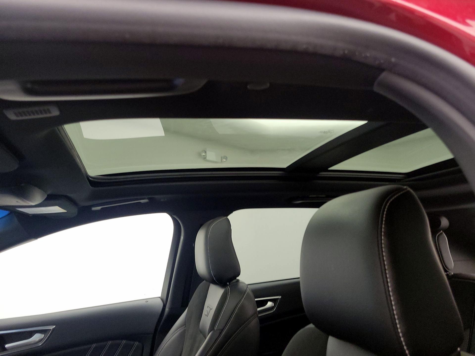 Thumbnail: 2020 Ford Edge - 20