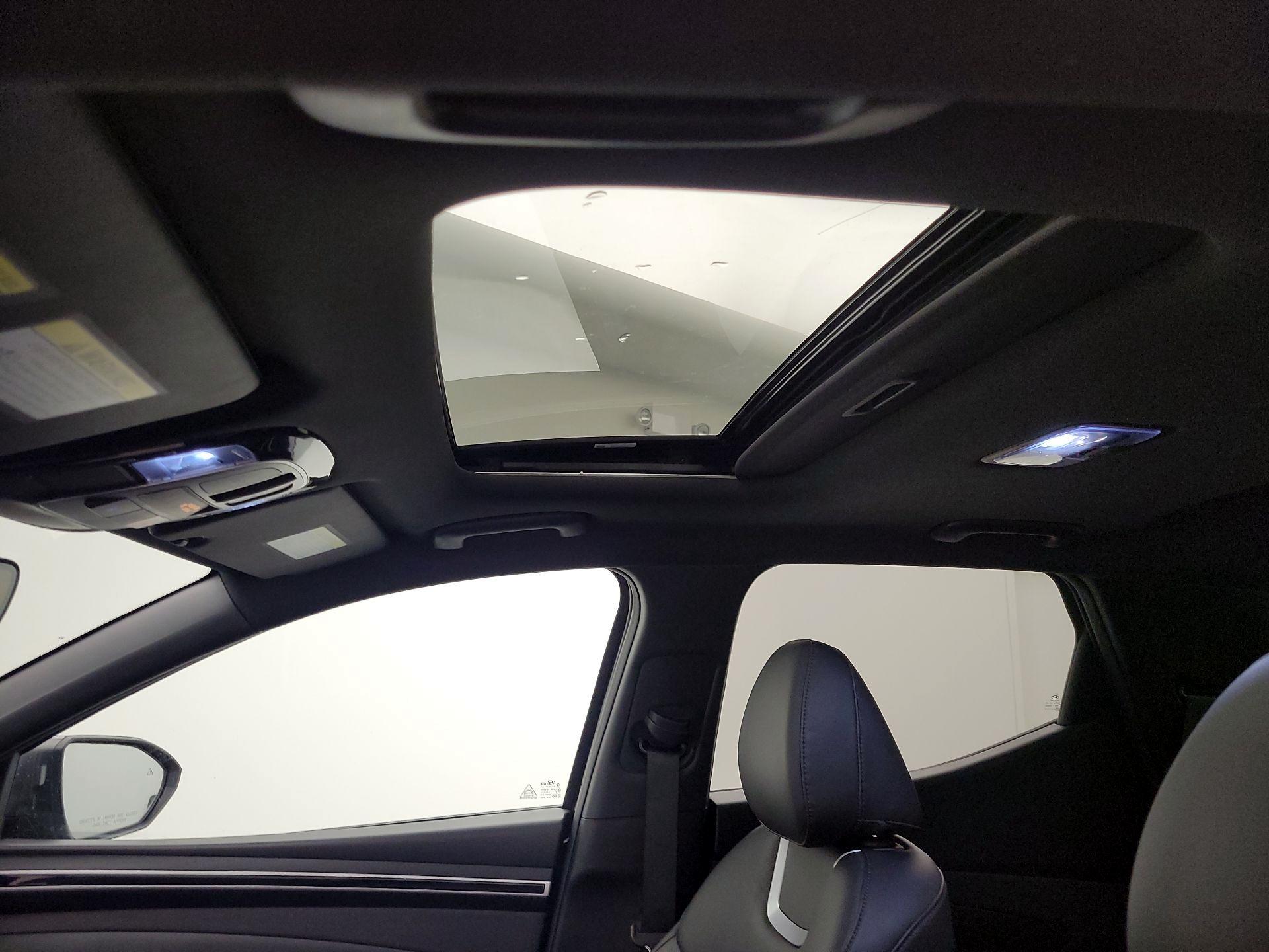 Thumbnail: 2023 Hyundai Santa Cruz - 20