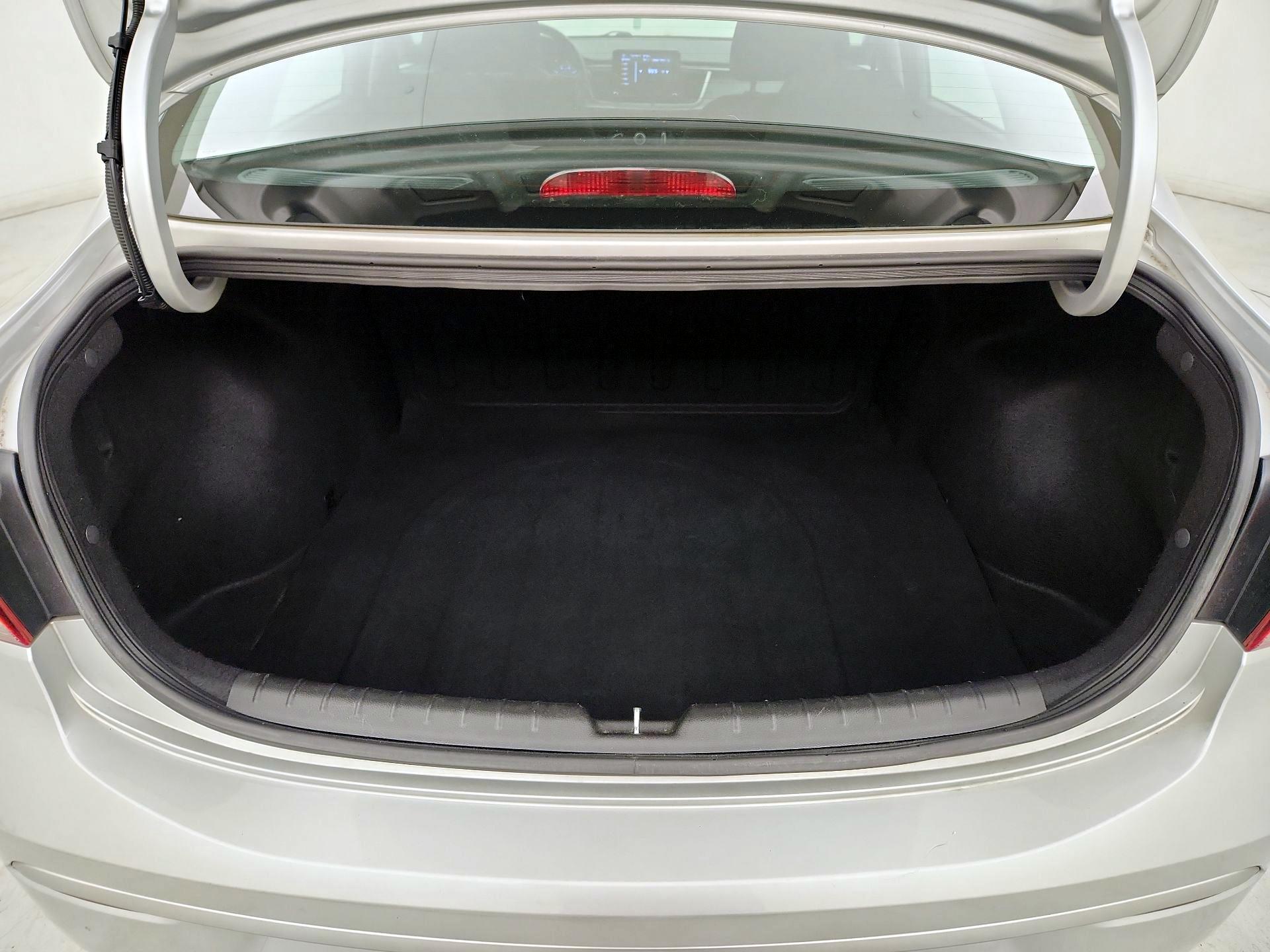 Thumbnail: 2023 Kia Rio - 20