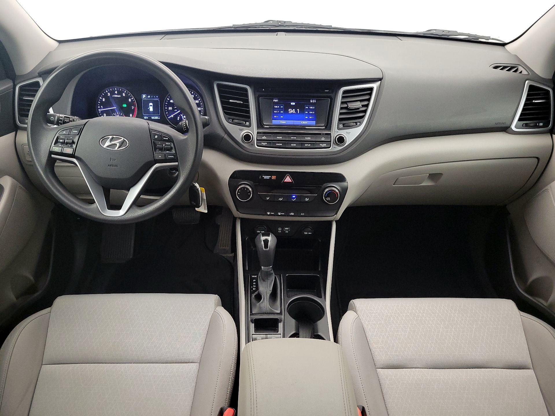 Thumbnail: 2016 Hyundai Tucson - 9