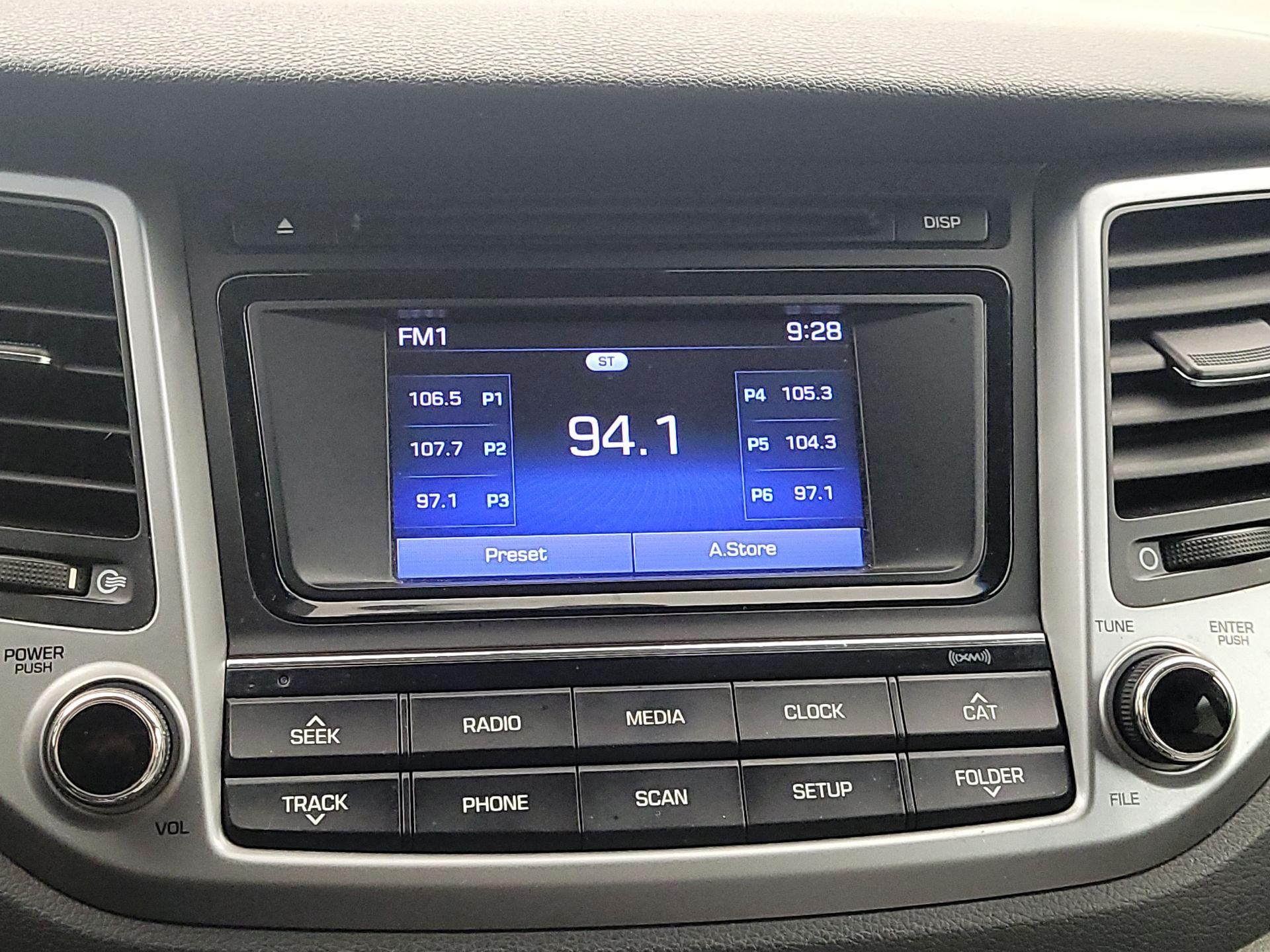 Thumbnail: 2016 Hyundai Tucson - 15