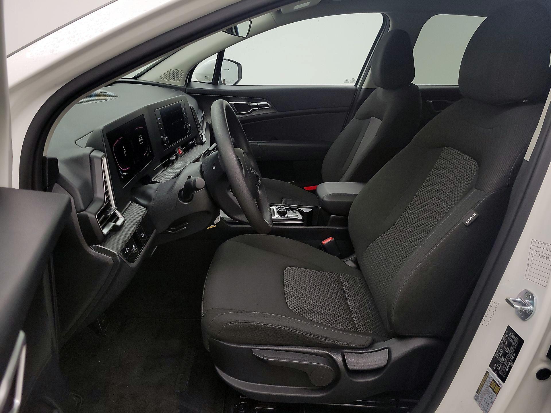 Thumbnail: 2024 Kia Sportage - 11