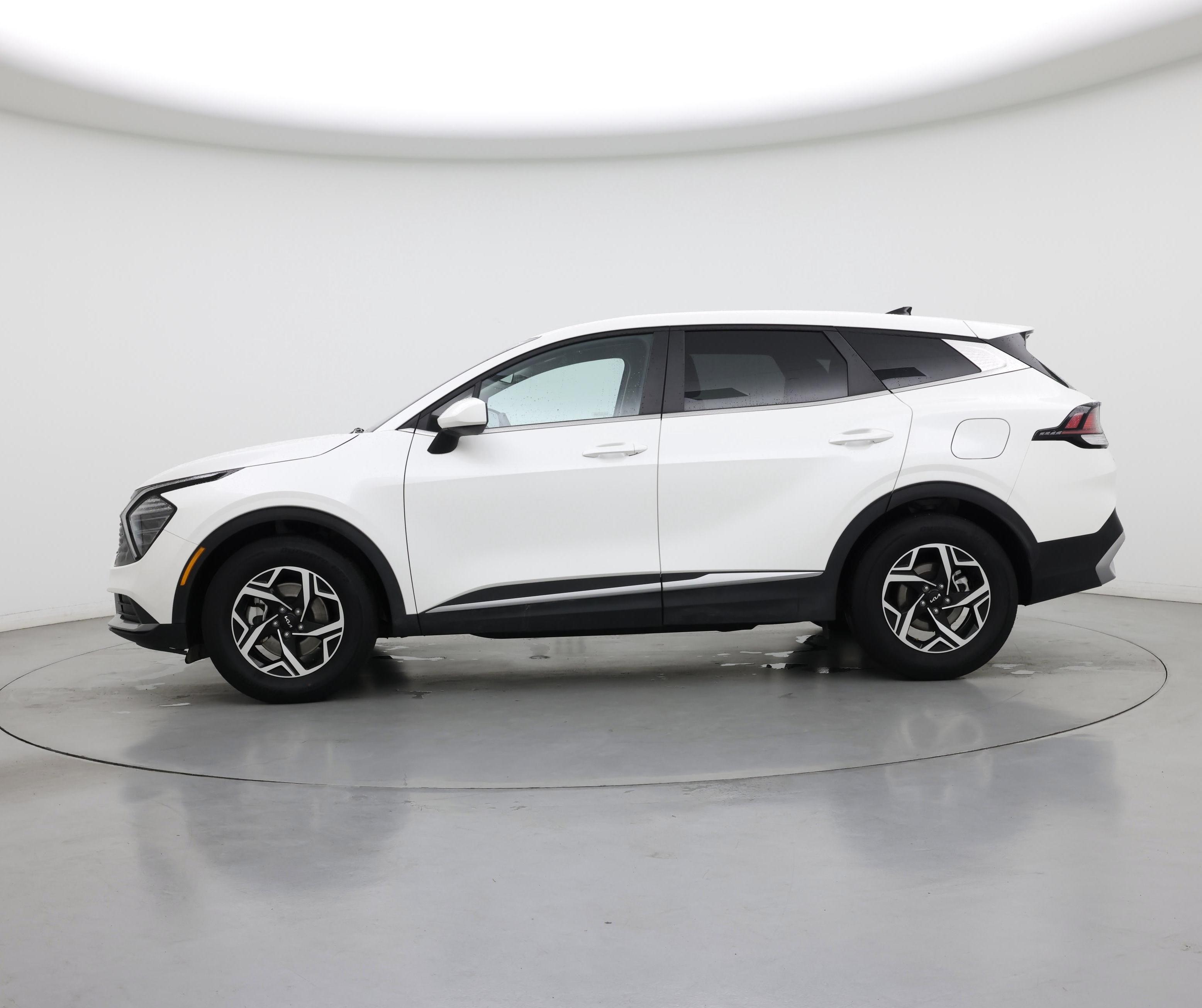 Thumbnail: 2024 Kia Sportage - 3