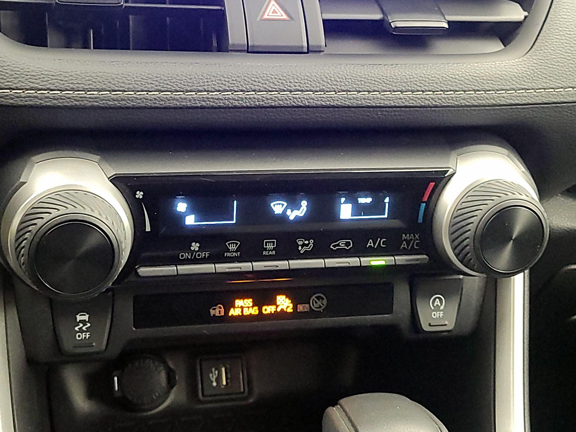 Thumbnail: 2024 Toyota RAV4 - 17