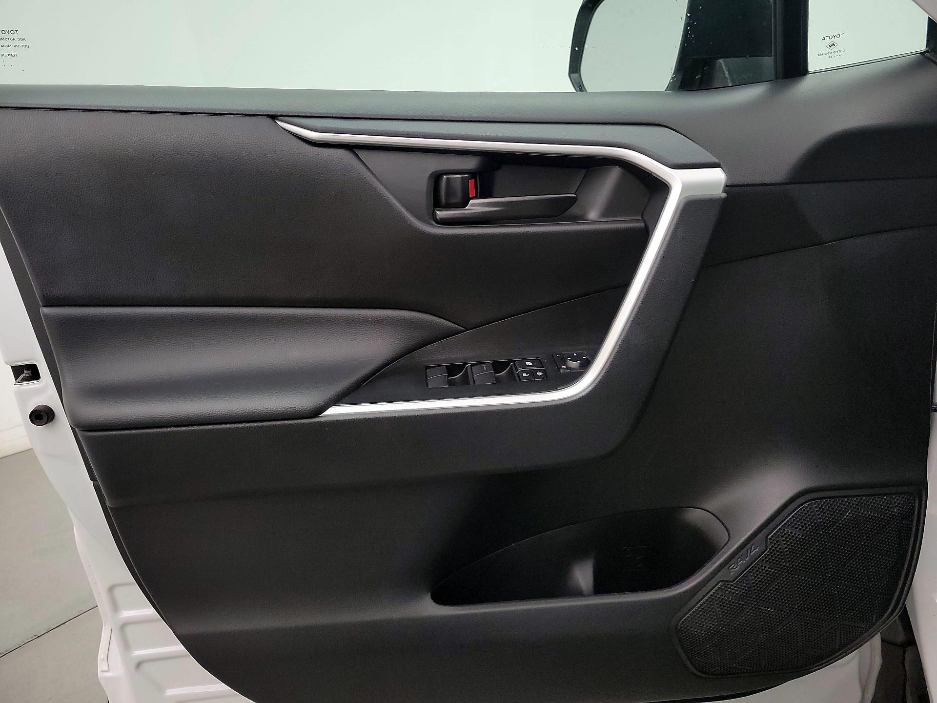 Thumbnail: 2024 Toyota RAV4 - 12