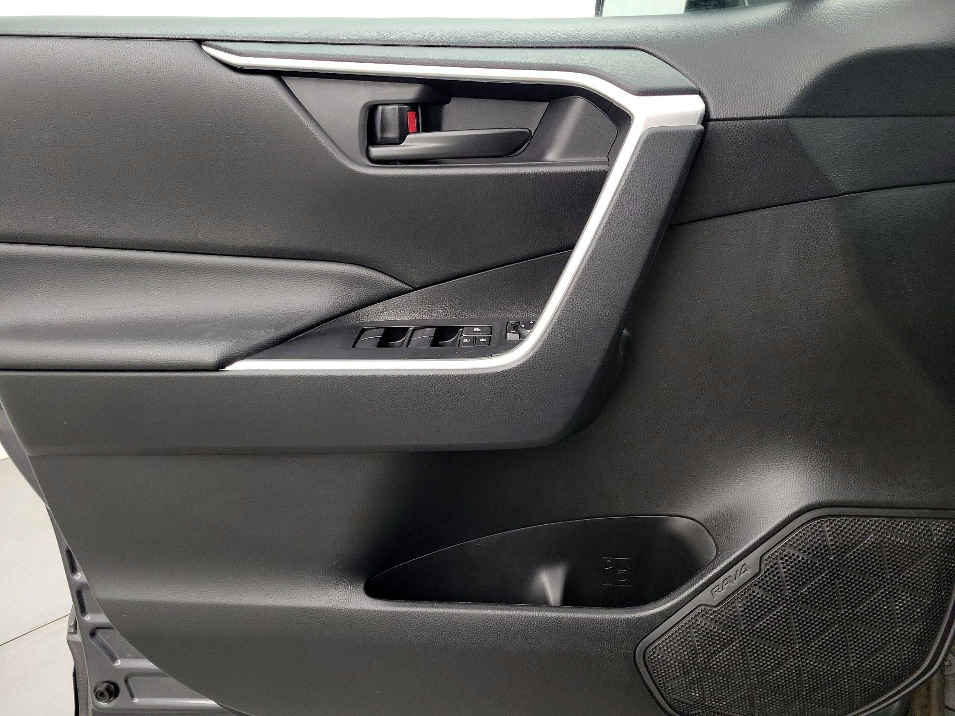 Thumbnail: 2024 Toyota RAV4 - 12