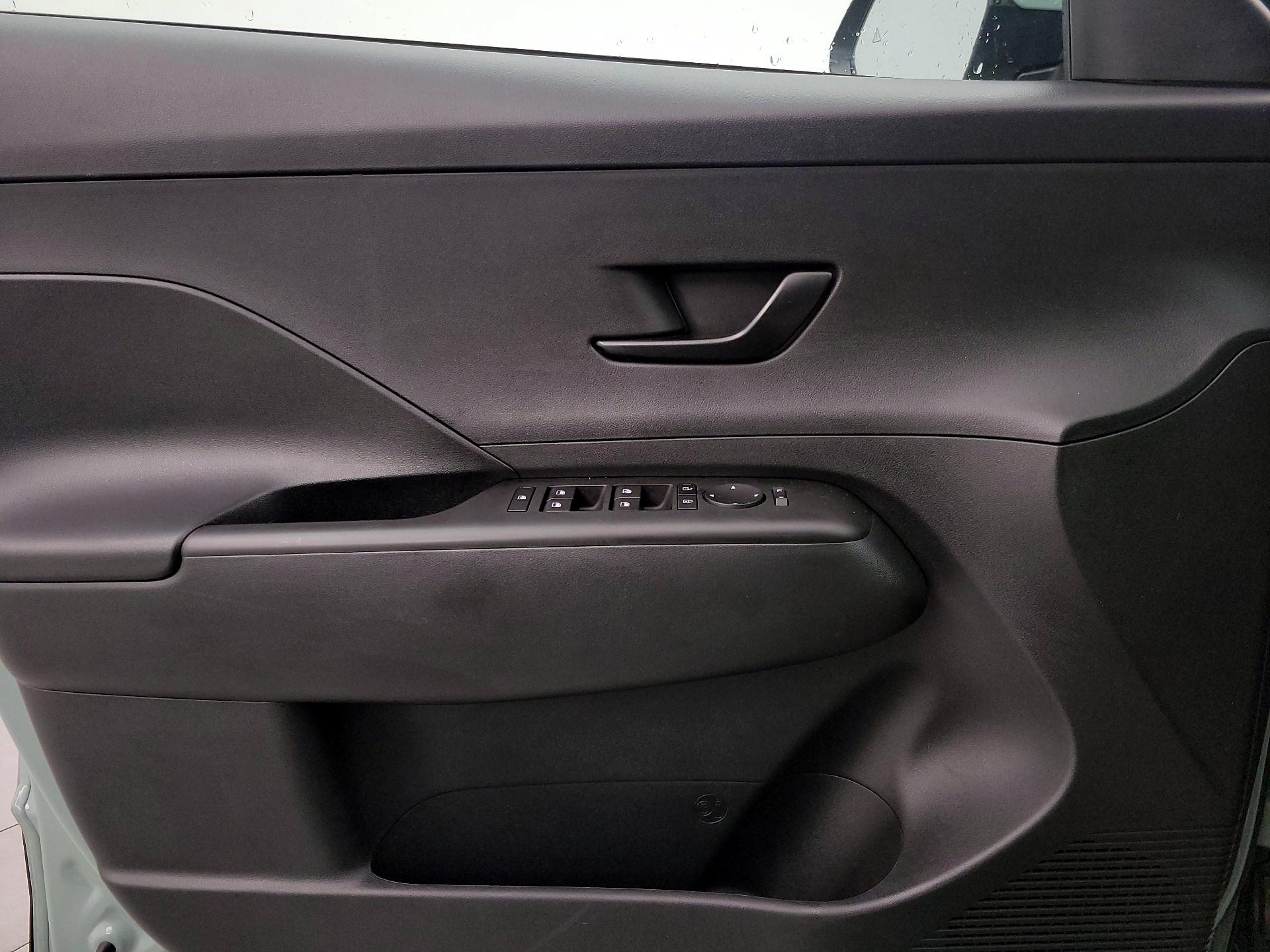 Thumbnail: 2025 Hyundai Kona - 12