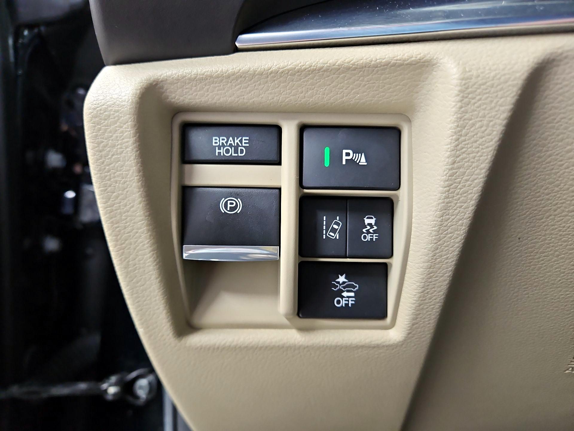 Thumbnail: 2019 Acura MDX - 13