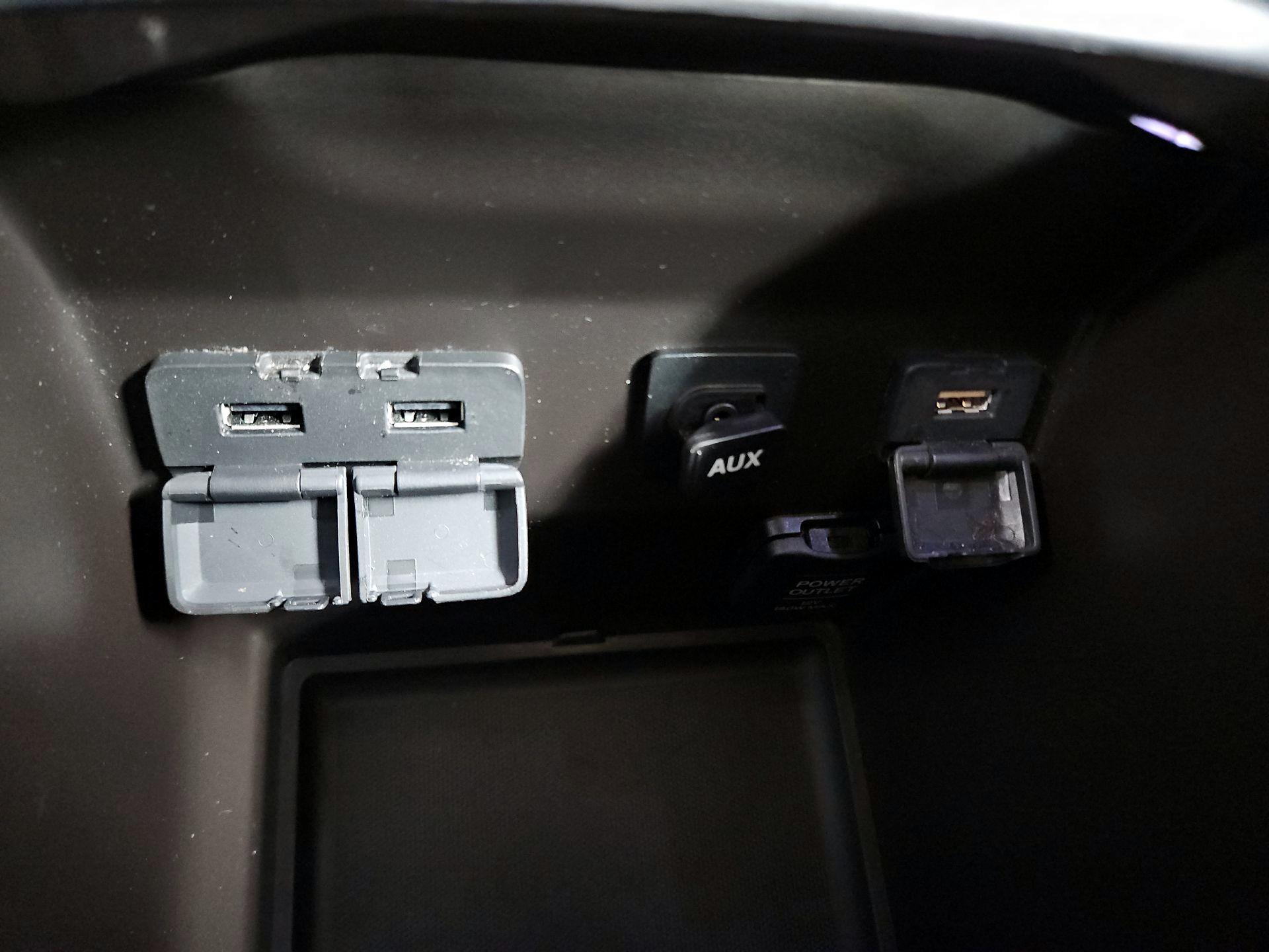 Thumbnail: 2019 Acura MDX - 19