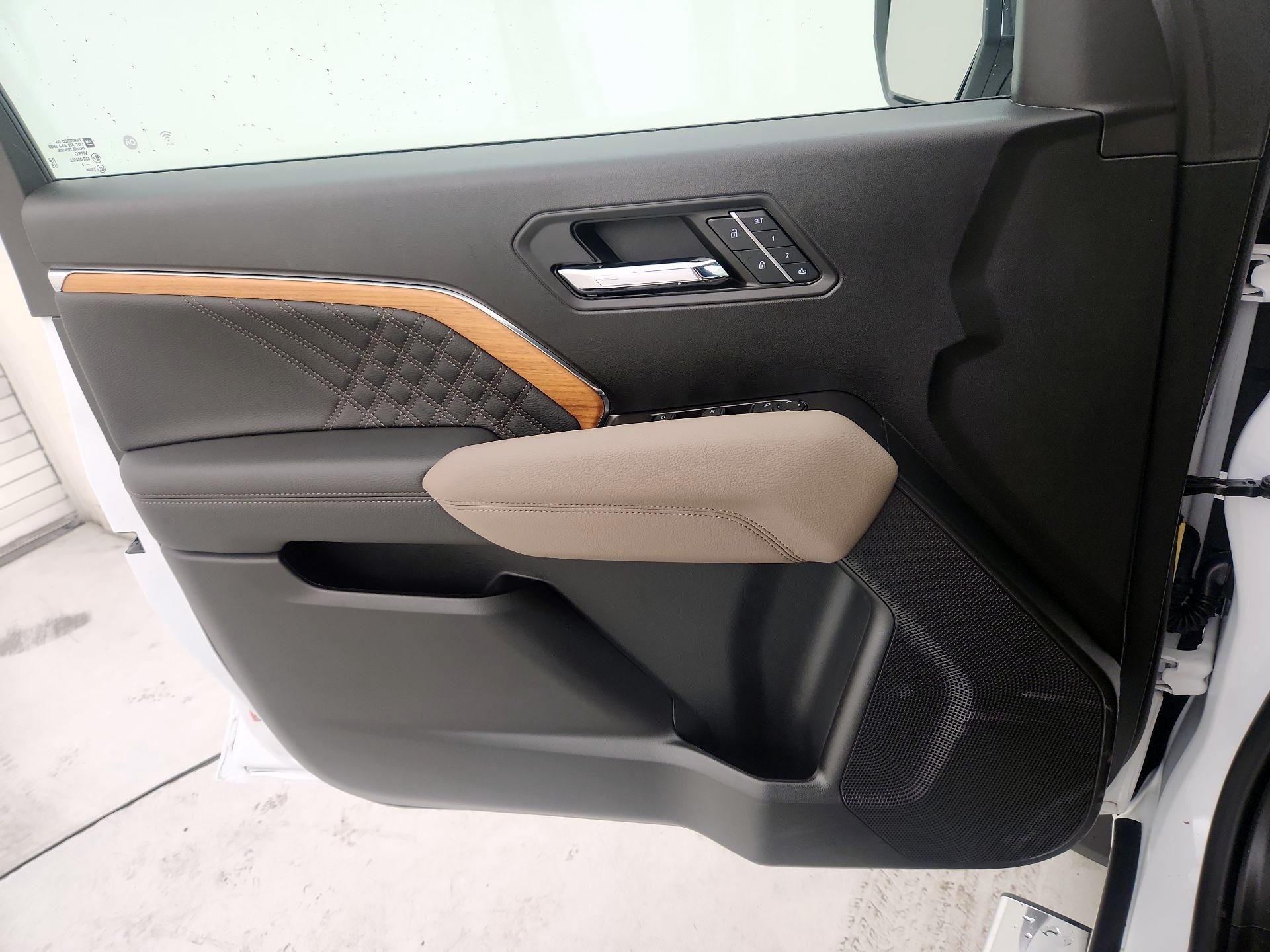 Thumbnail: 2024 GMC Canyon - 12