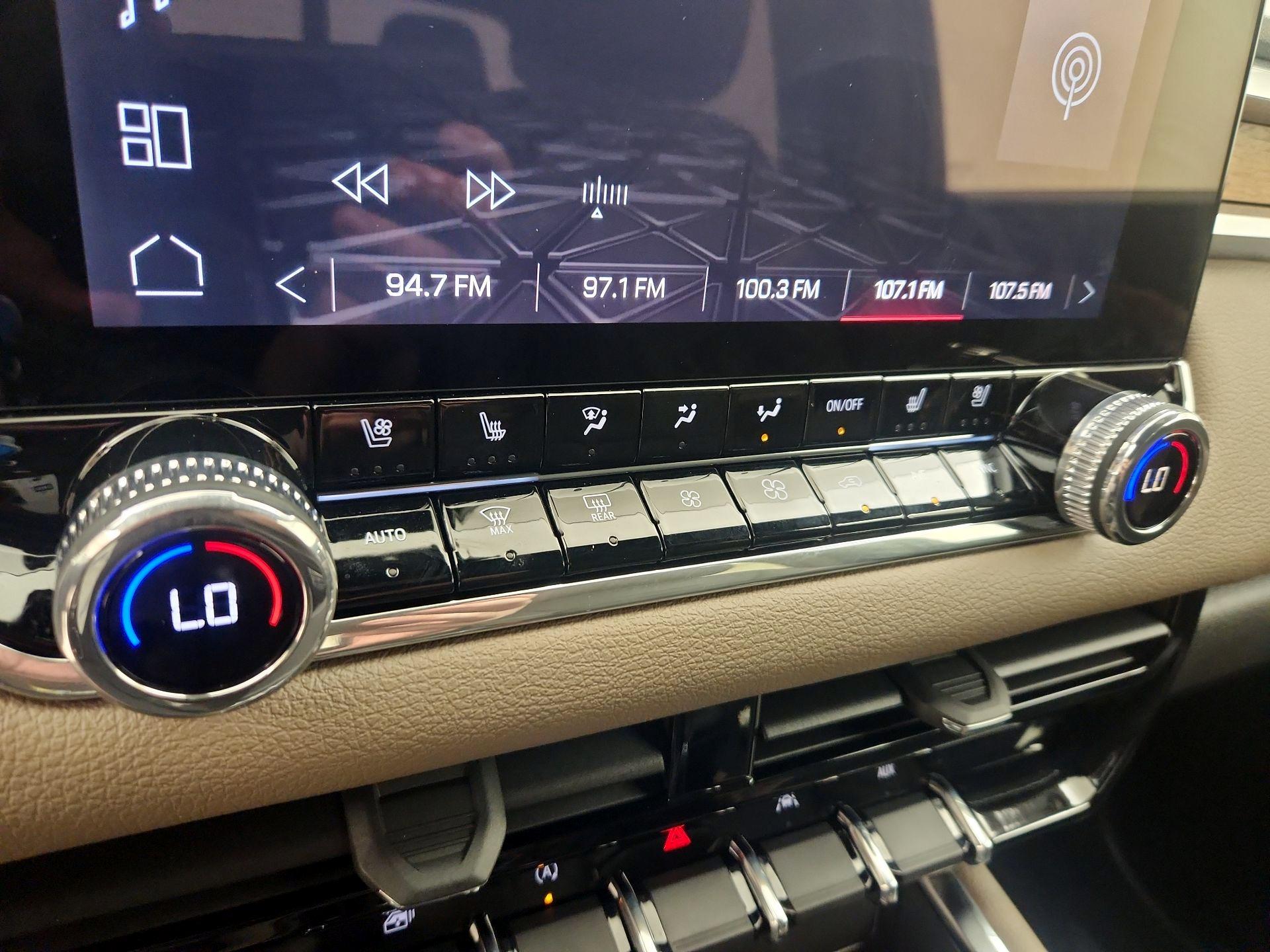 Thumbnail: 2024 GMC Canyon - 17