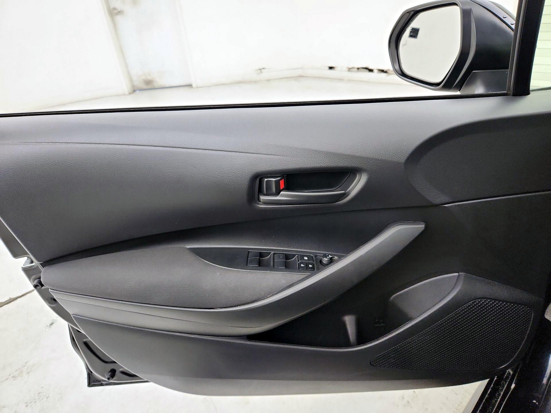 Thumbnail: 2023 Toyota Corolla - 12