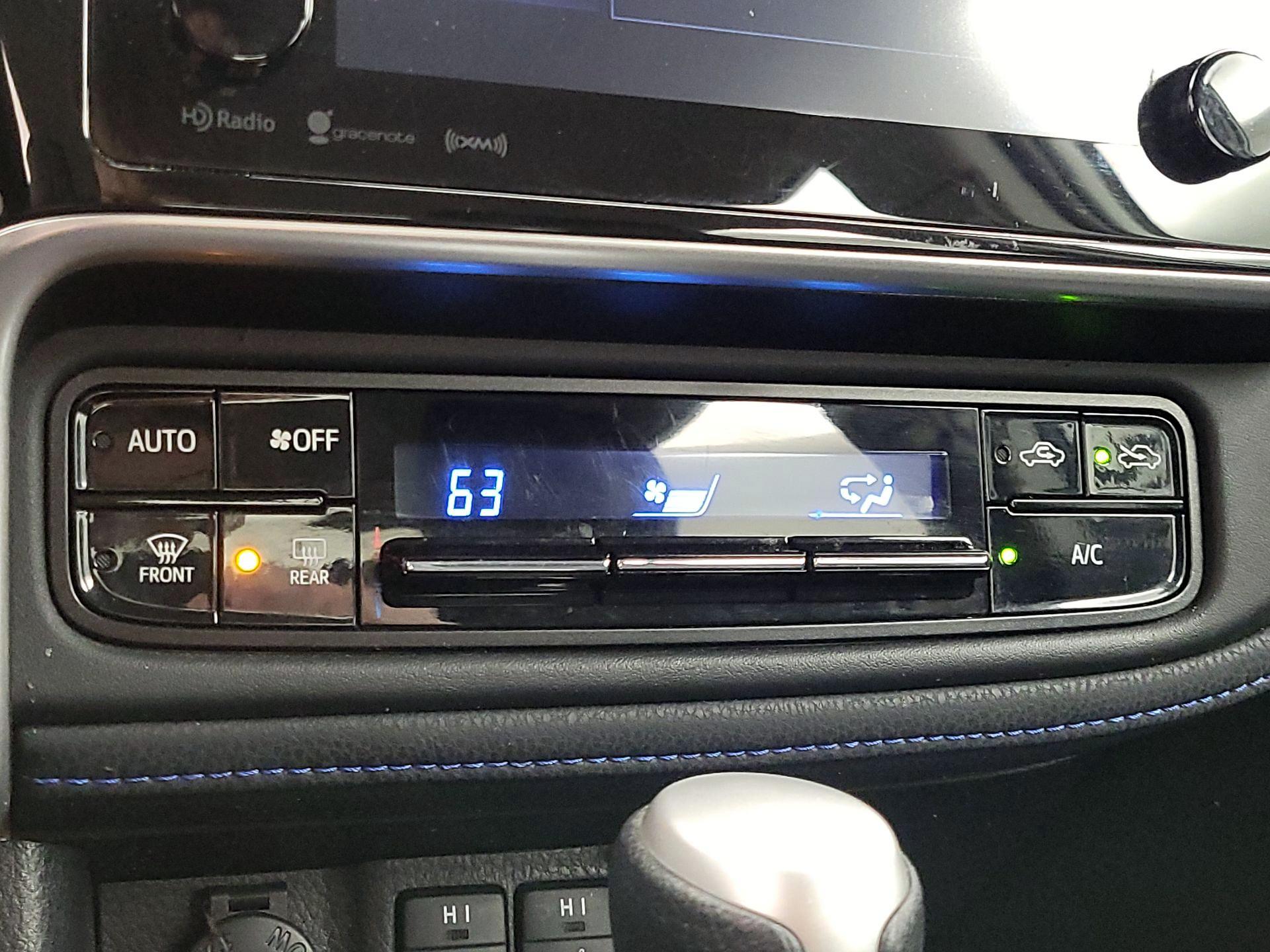 Thumbnail: 2019 Toyota Corolla - 16