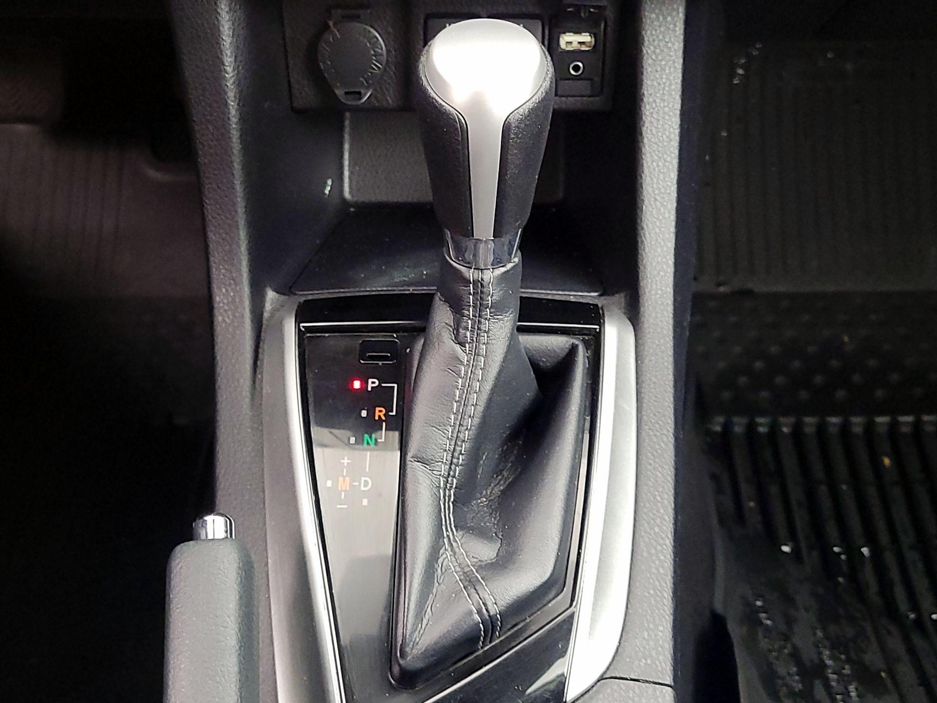 Thumbnail: 2019 Toyota Corolla - 17