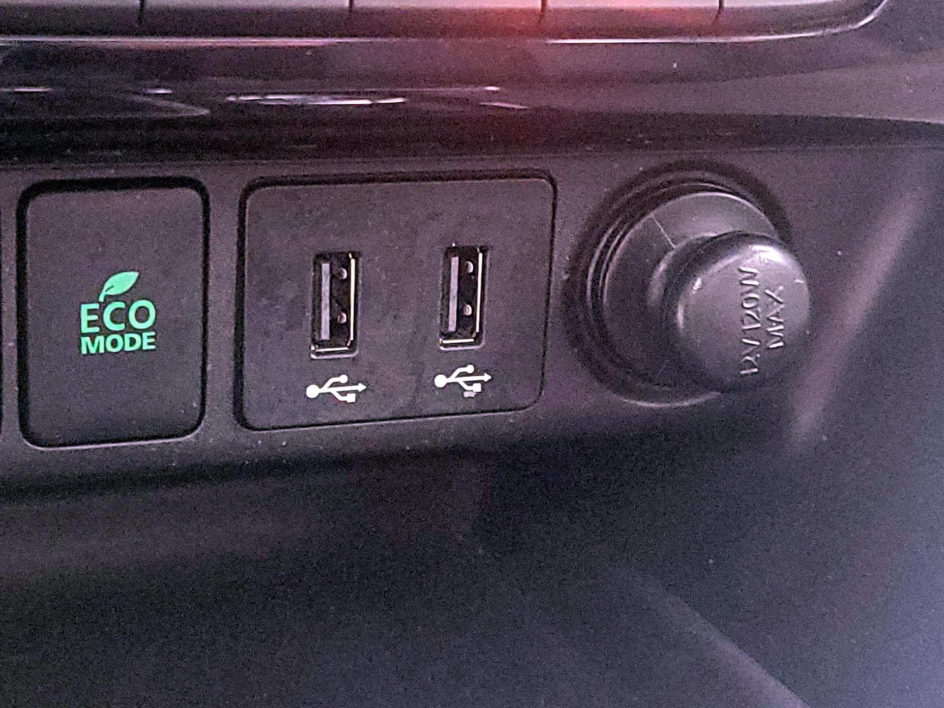 Thumbnail: 2019 Mitsubishi Eclipse Cross - 18