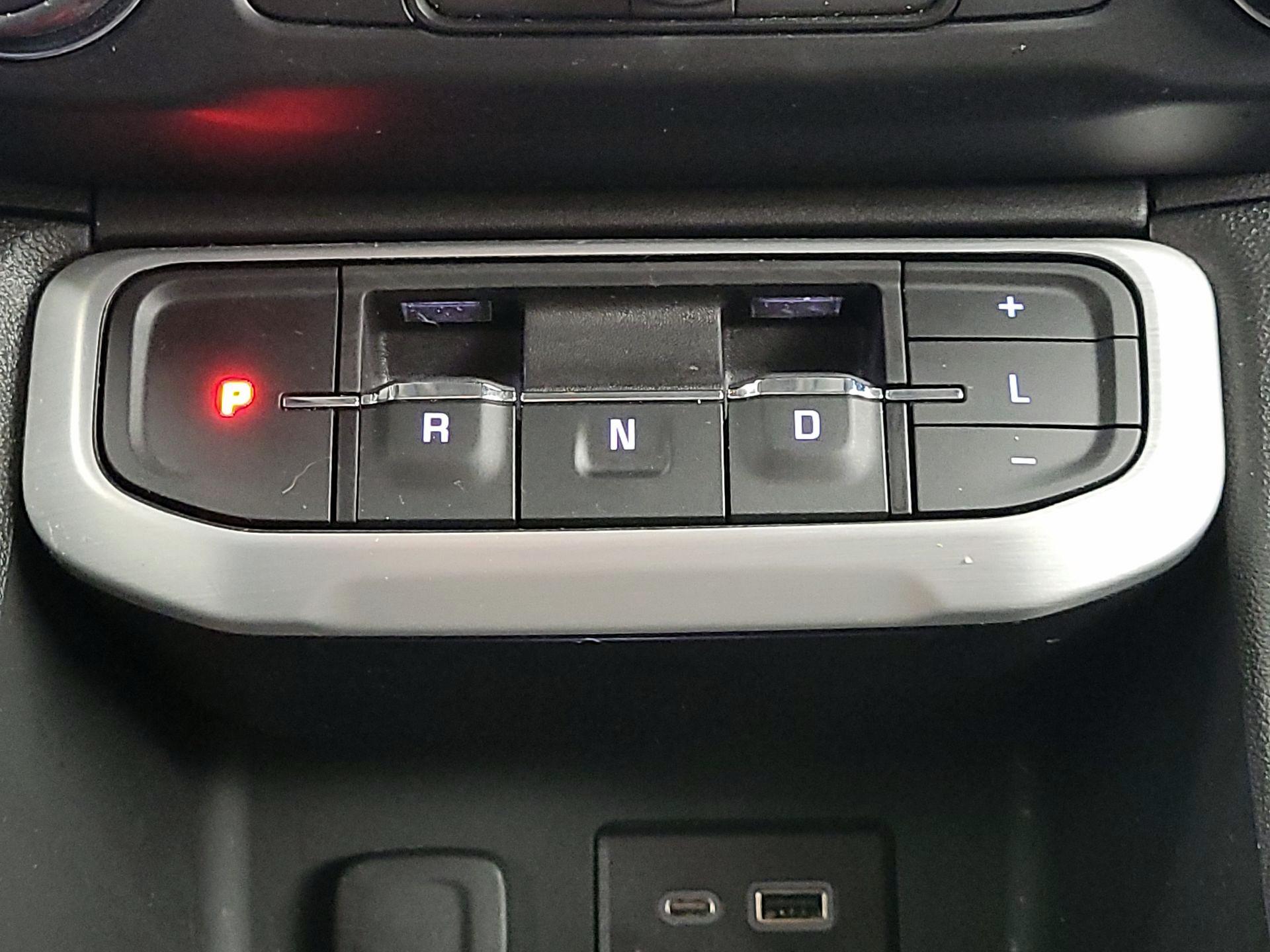 Thumbnail: 2023 GMC Acadia - 18