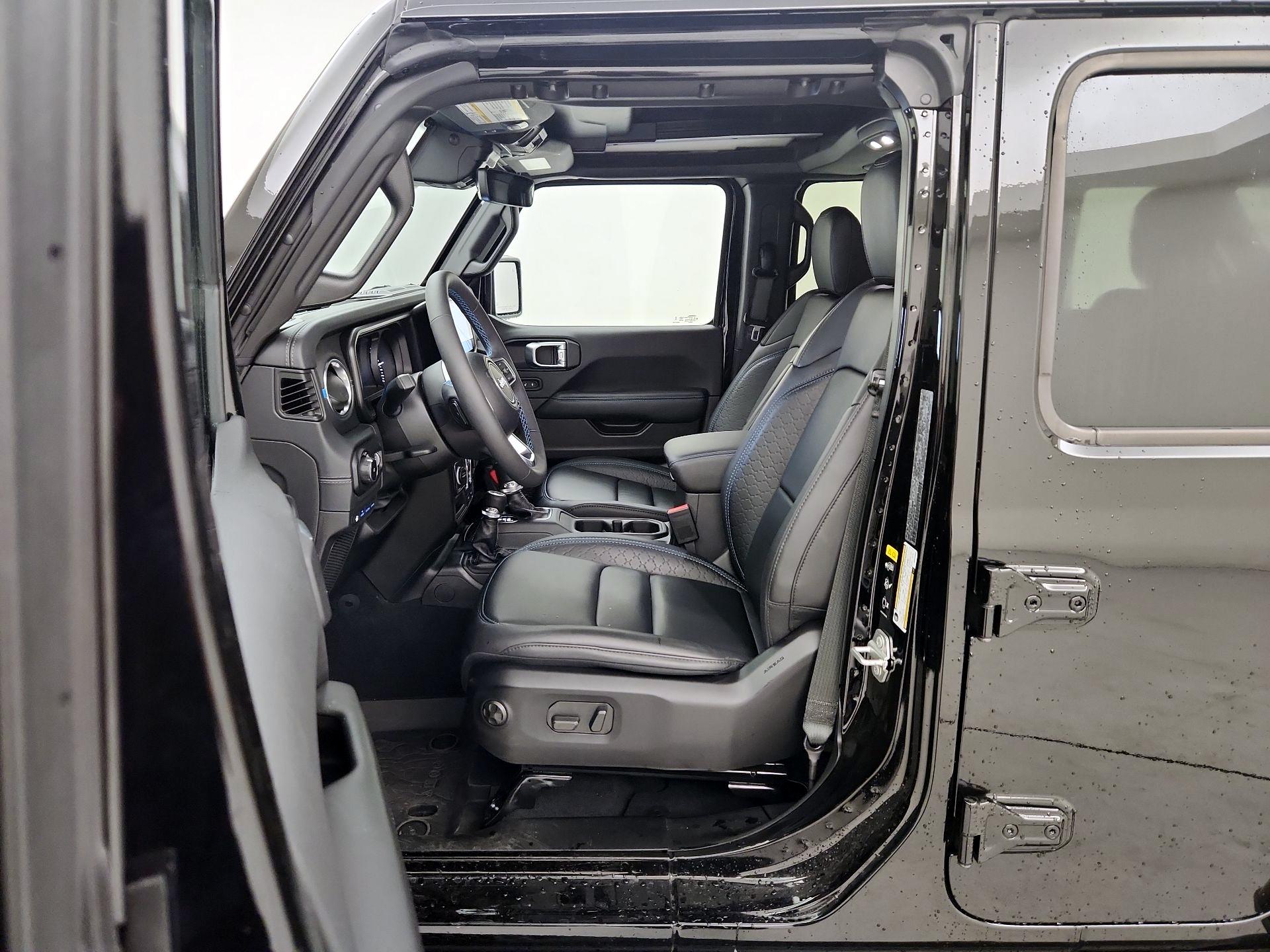 Thumbnail: 2024 Jeep Wrangler - 11