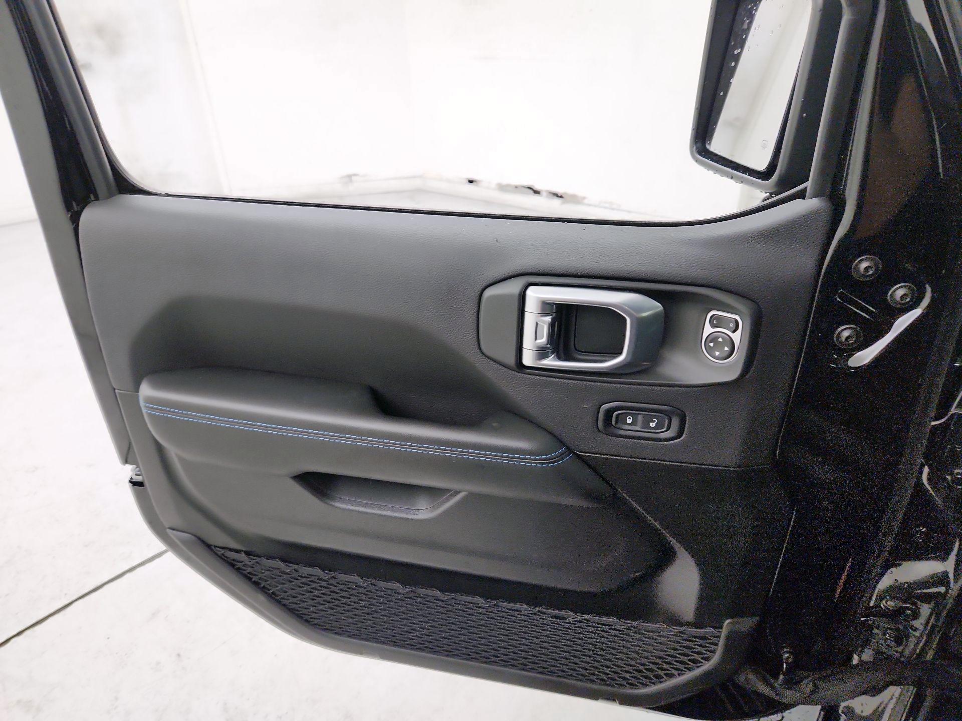 Thumbnail: 2024 Jeep Wrangler - 12