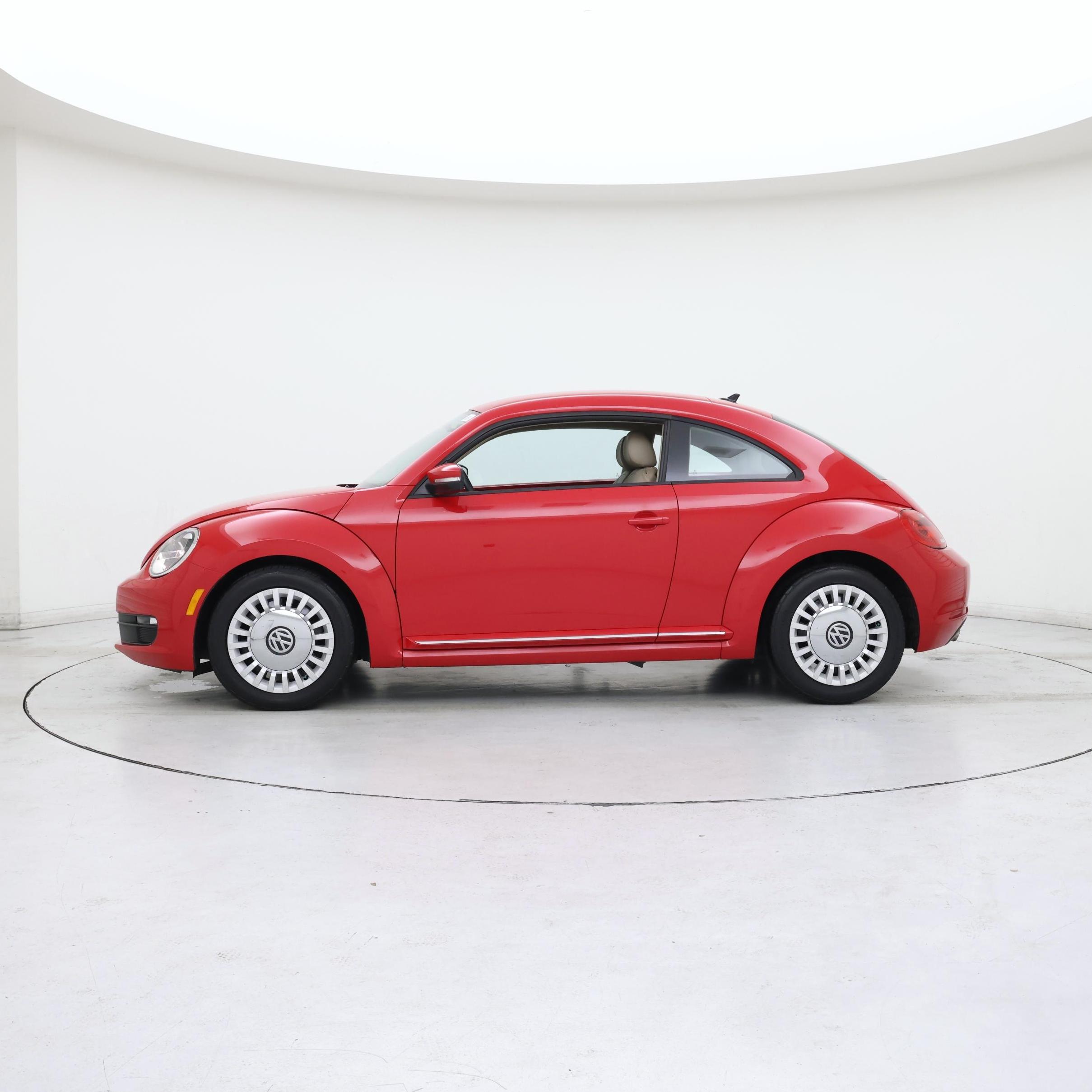 Thumbnail: 2015 Volkswagen Beetle - 3