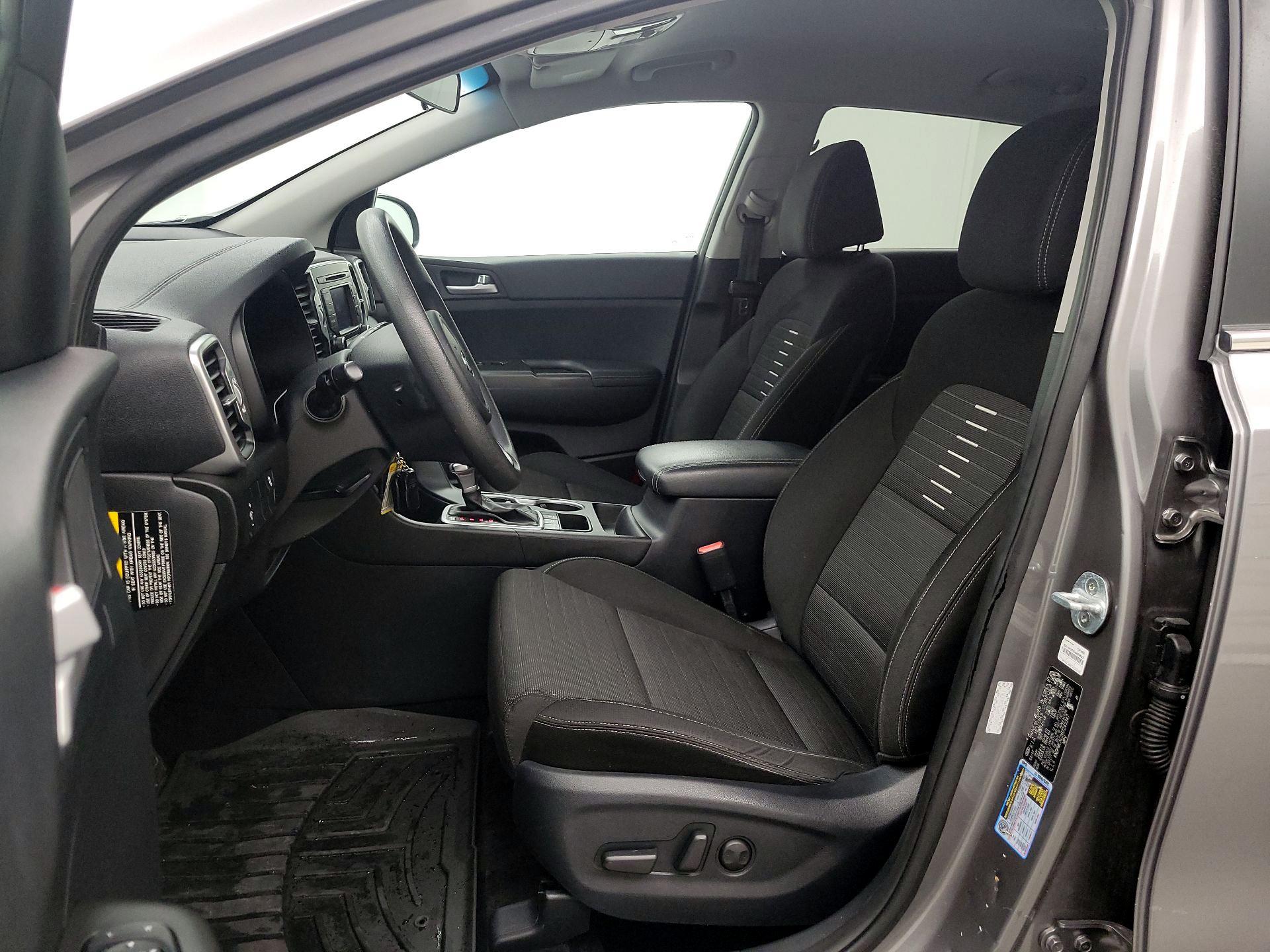 Thumbnail: 2017 Kia Sportage - 11