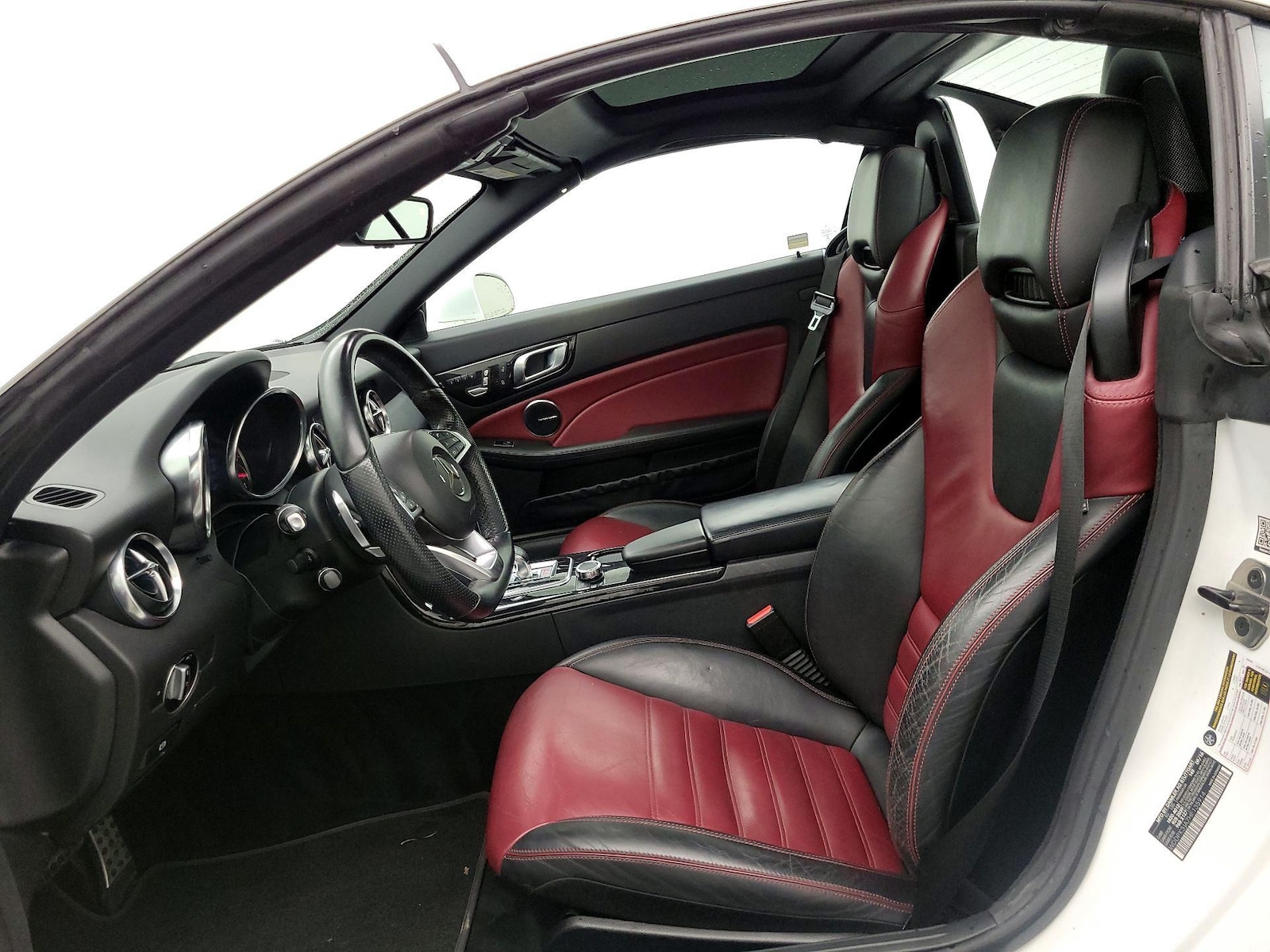 2017 Mercedes-Benz SLC Roadster SLC300 - Photo 12