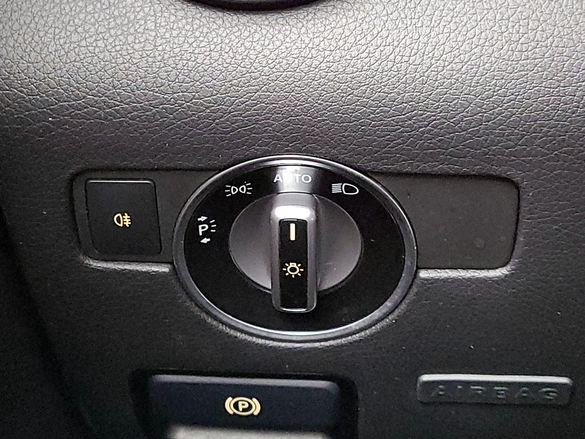 Thumbnail: 2017 Mercedes-Benz SLC - 13