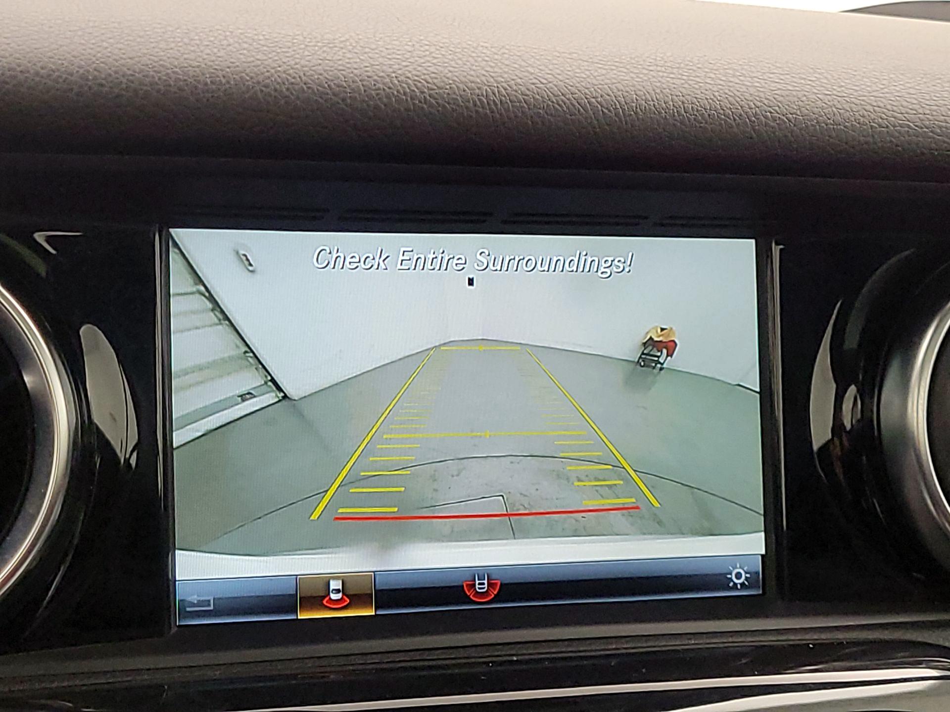 Thumbnail: 2017 Mercedes-Benz SLC - 15