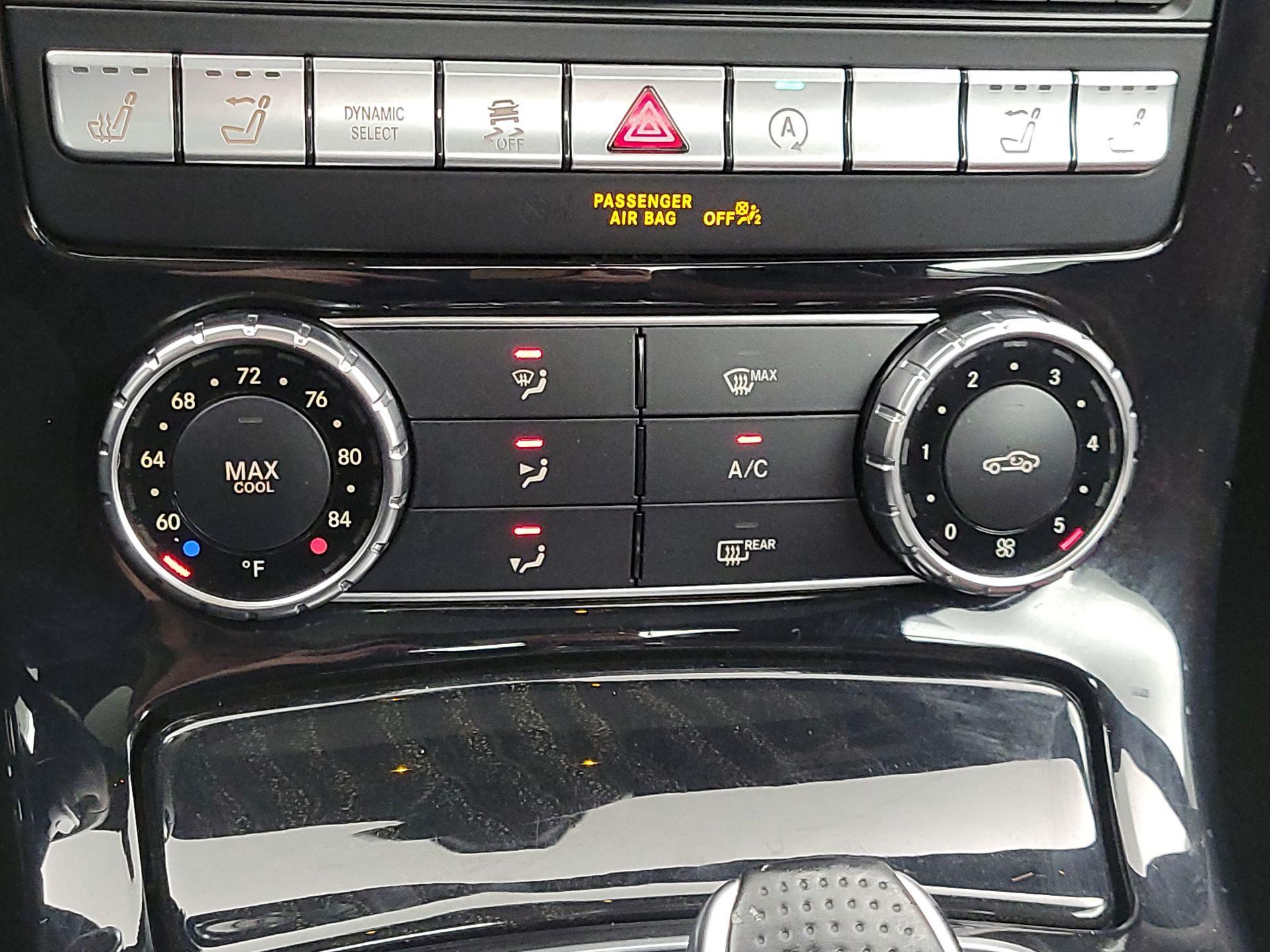 Thumbnail: 2017 Mercedes-Benz SLC - 17