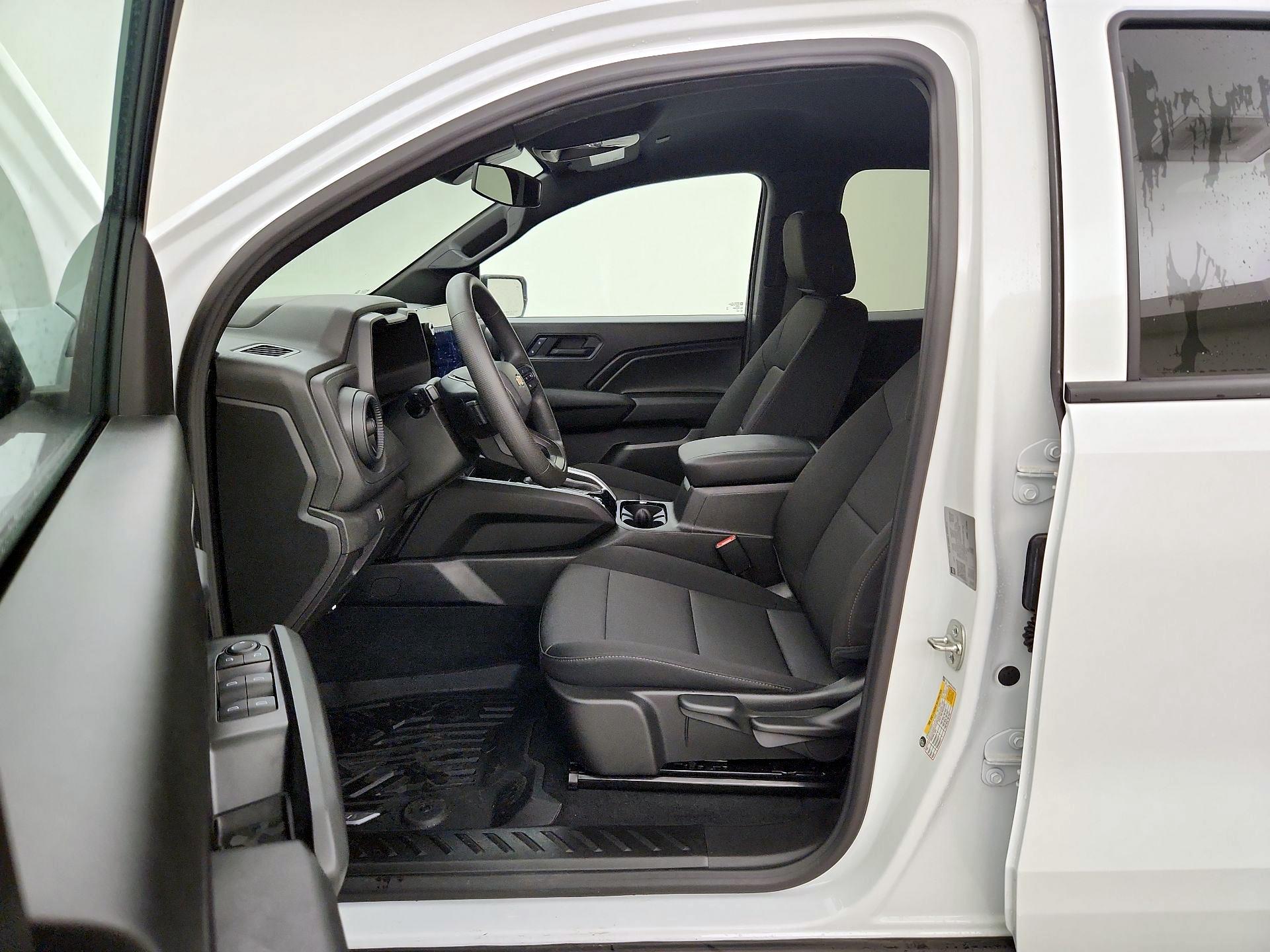 Thumbnail: 2025 Chevrolet Colorado - 11