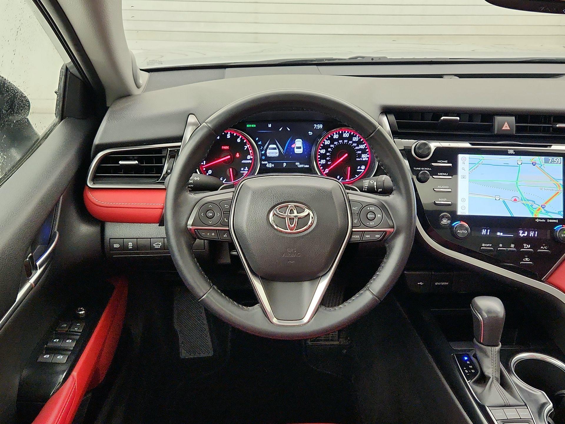 Thumbnail: 2020 Toyota Camry - 10