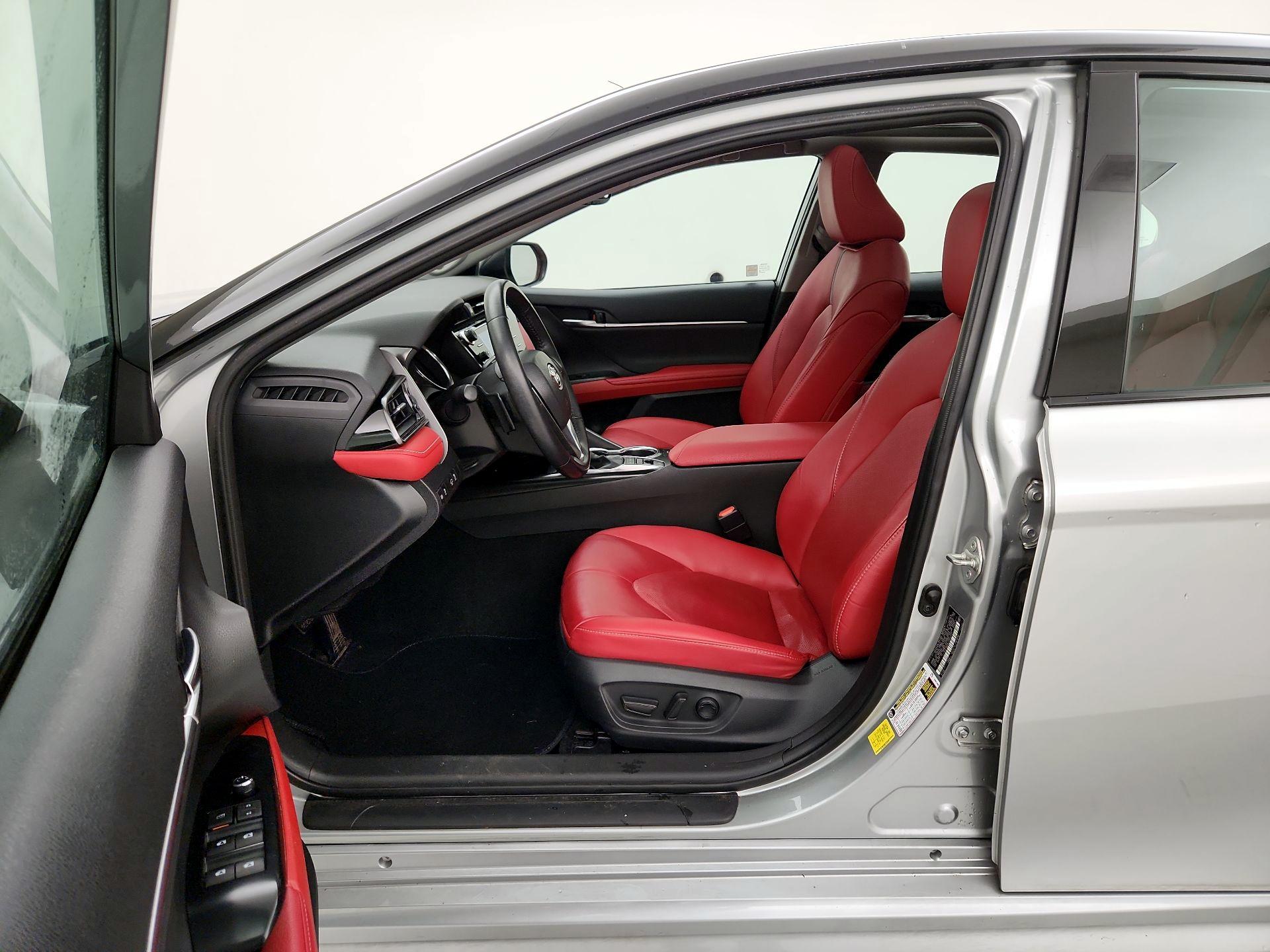 Thumbnail: 2020 Toyota Camry - 11