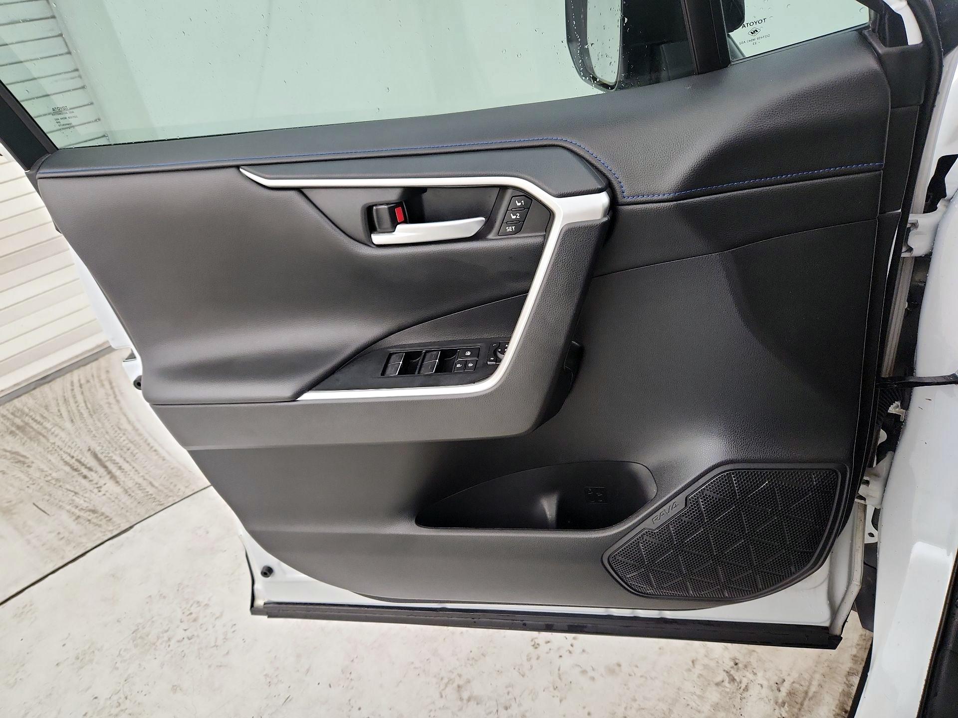 Thumbnail: 2024 Toyota RAV4 - 12